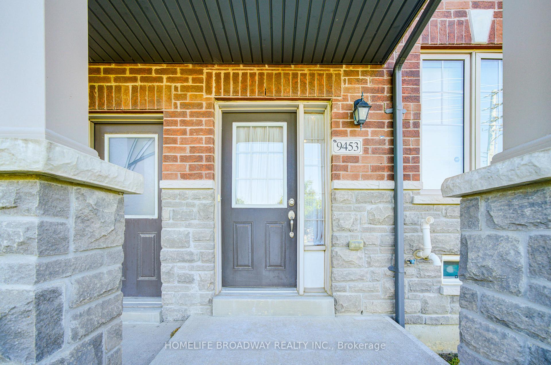 Photo 2 of 9453 Kennedy Road, Markham, Berczy — HOMEH