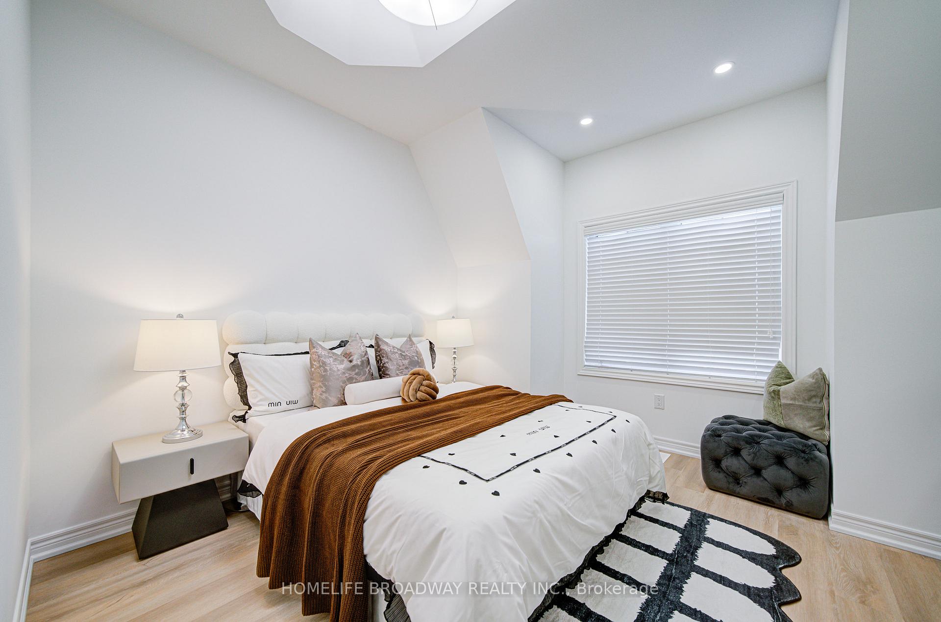 Photo 33 of 9453 Kennedy Road, Markham, Berczy — HOMEH
