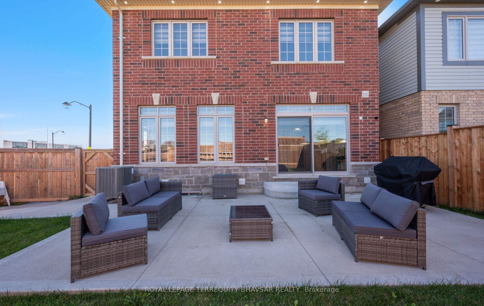 Photo 30 of 2 William Dunlop Street, Kitchener — HOMEH