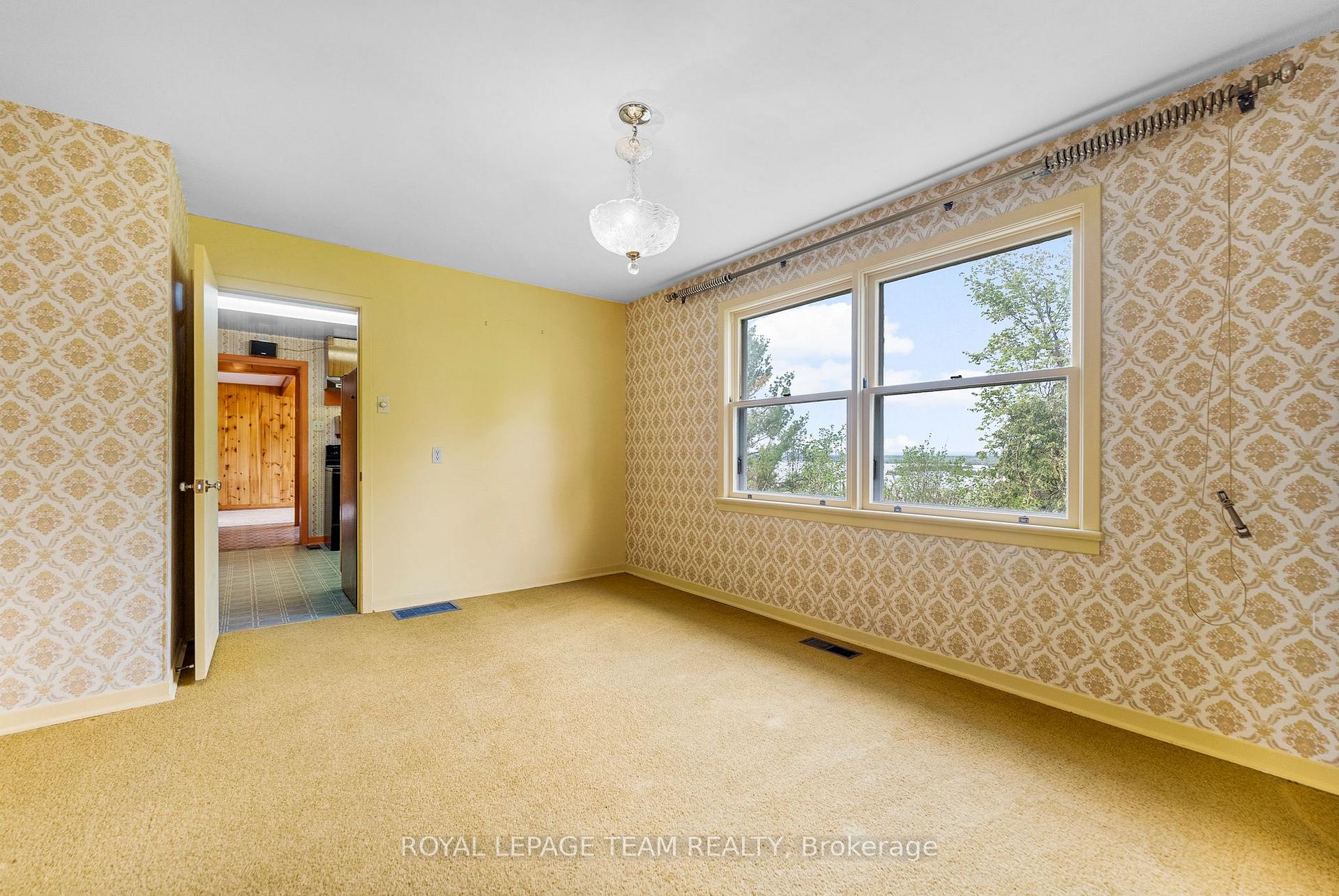 Photo 10 of 1056 River Road, McNab/Braeside, Mcnab/Braeside Twps — HOMEH