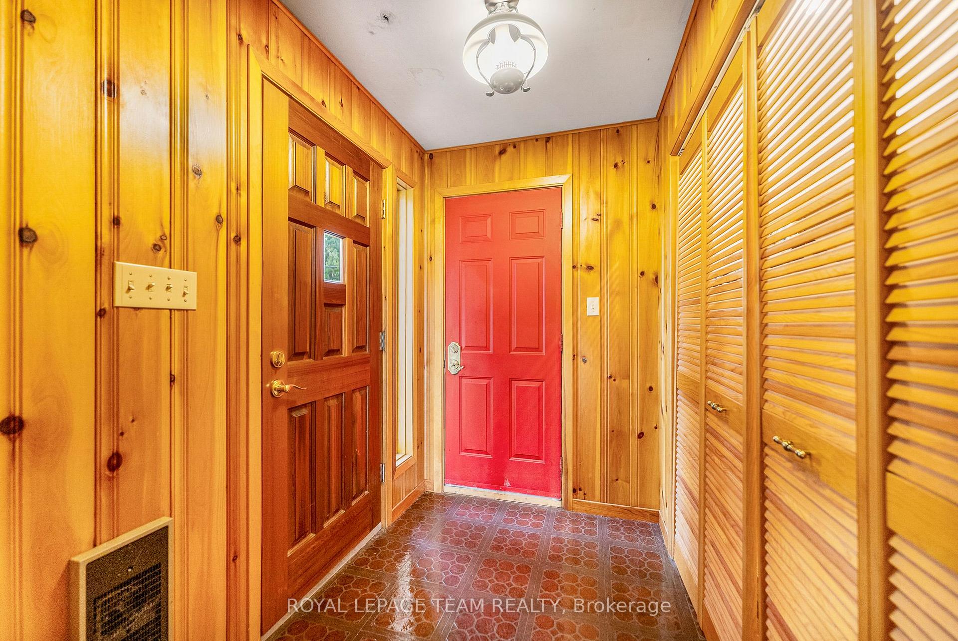 Photo 16 of 1056 River Road, McNab/Braeside, Mcnab/Braeside Twps — HOMEH