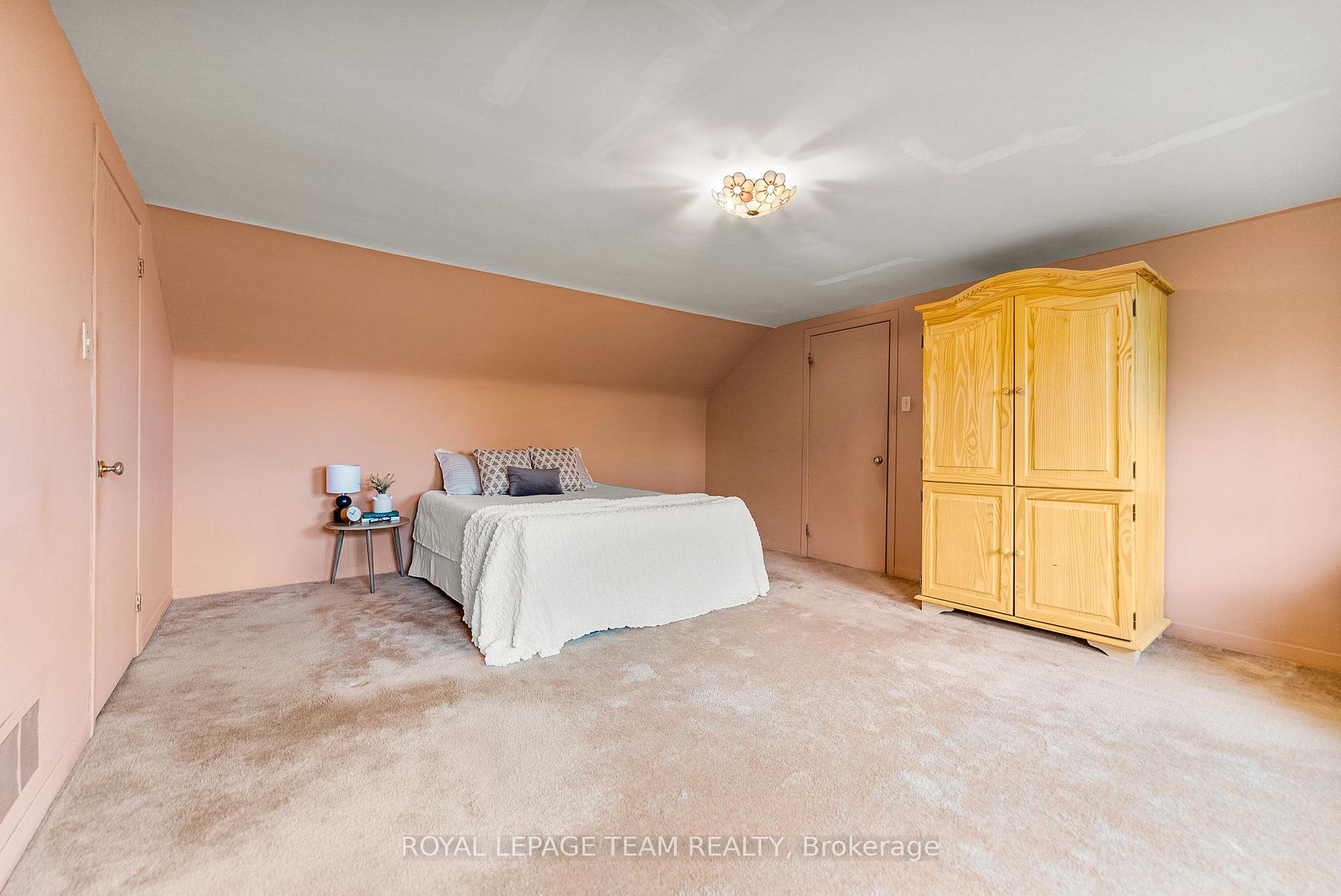Photo 24 of 1056 River Road, McNab/Braeside, Mcnab/Braeside Twps — HOMEH