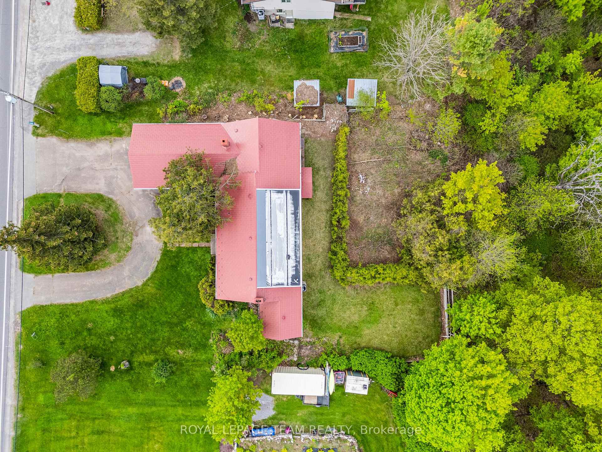 Photo 32 of 1056 River Road, McNab/Braeside, Mcnab/Braeside Twps — HOMEH