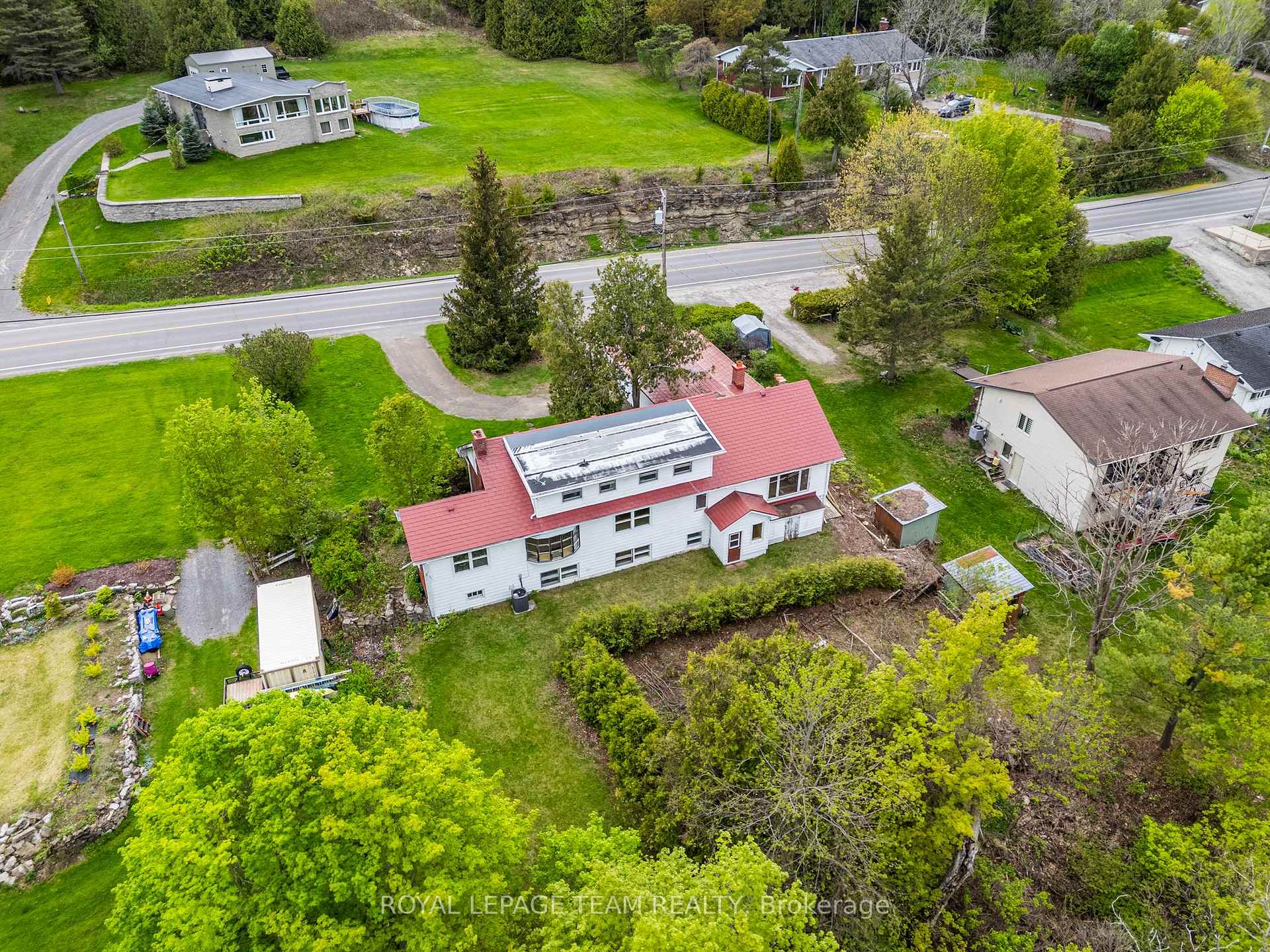 Photo 35 of 1056 River Road, McNab/Braeside, Mcnab/Braeside Twps — HOMEH
