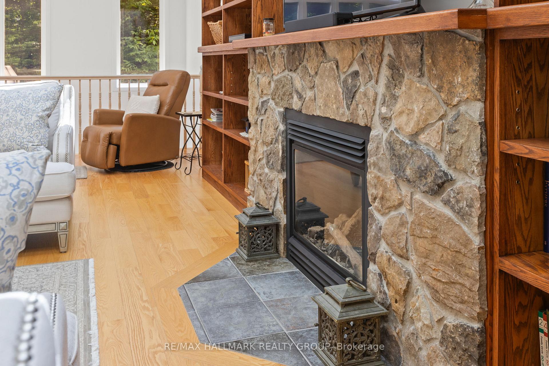 Photo 8 of 6431 Clingin Lane, Ottawa, Manotick South to Roger Stevens — HOMEH