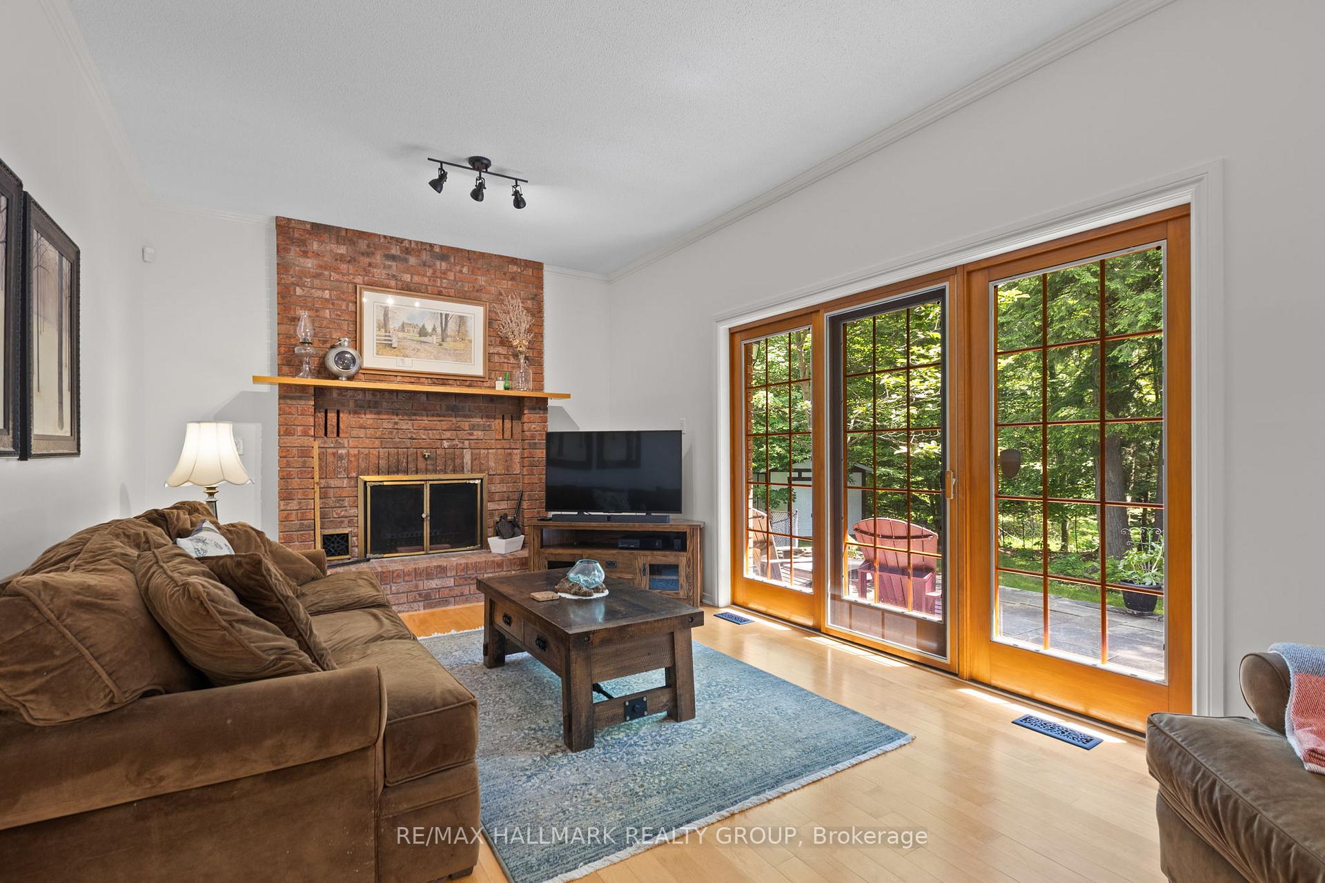 Photo 13 of 6431 Clingin Lane, Ottawa, Manotick South to Roger Stevens — HOMEH