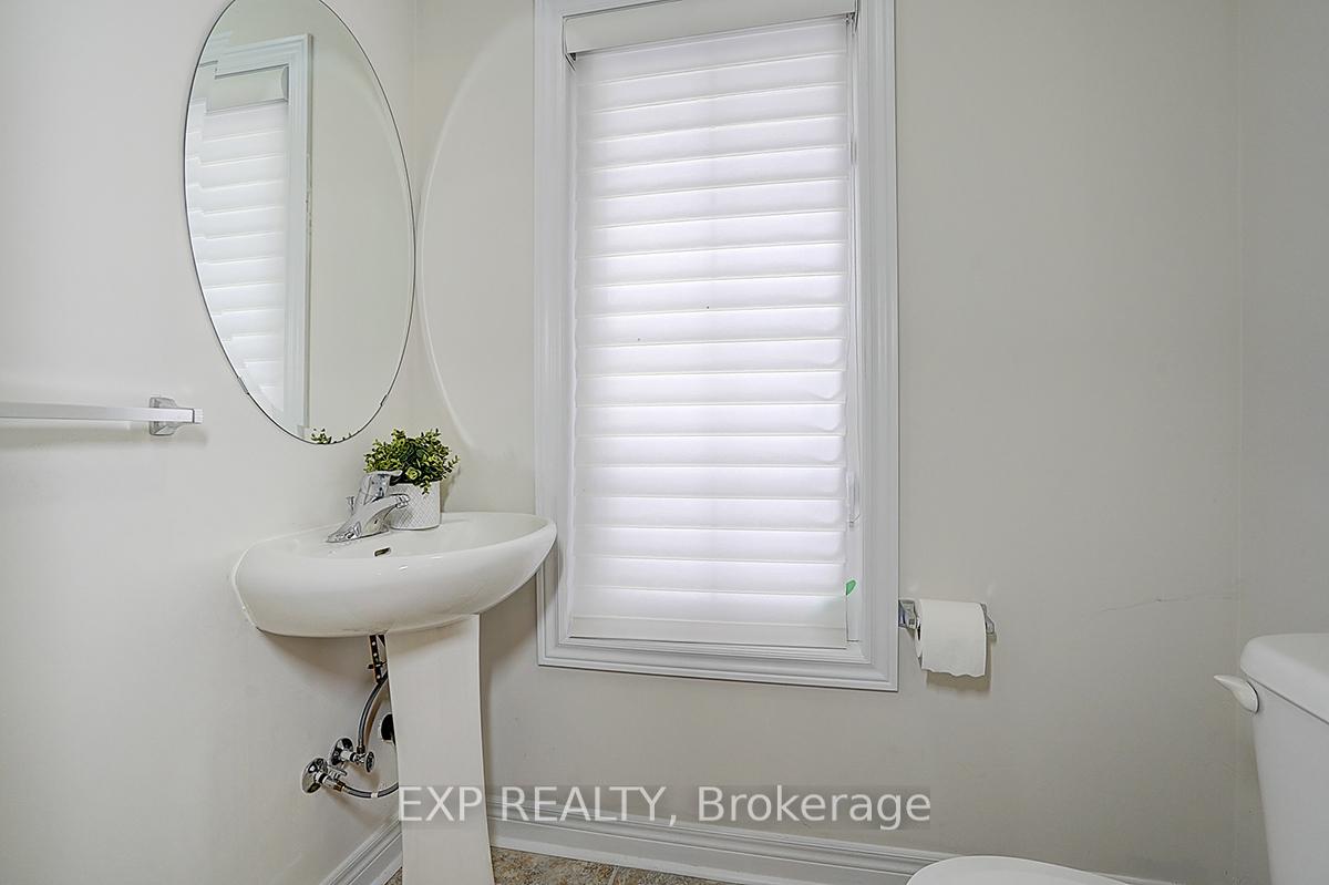 Photo 7 of 47 Foshan Avenue, Markham, Berczy — HOMEH