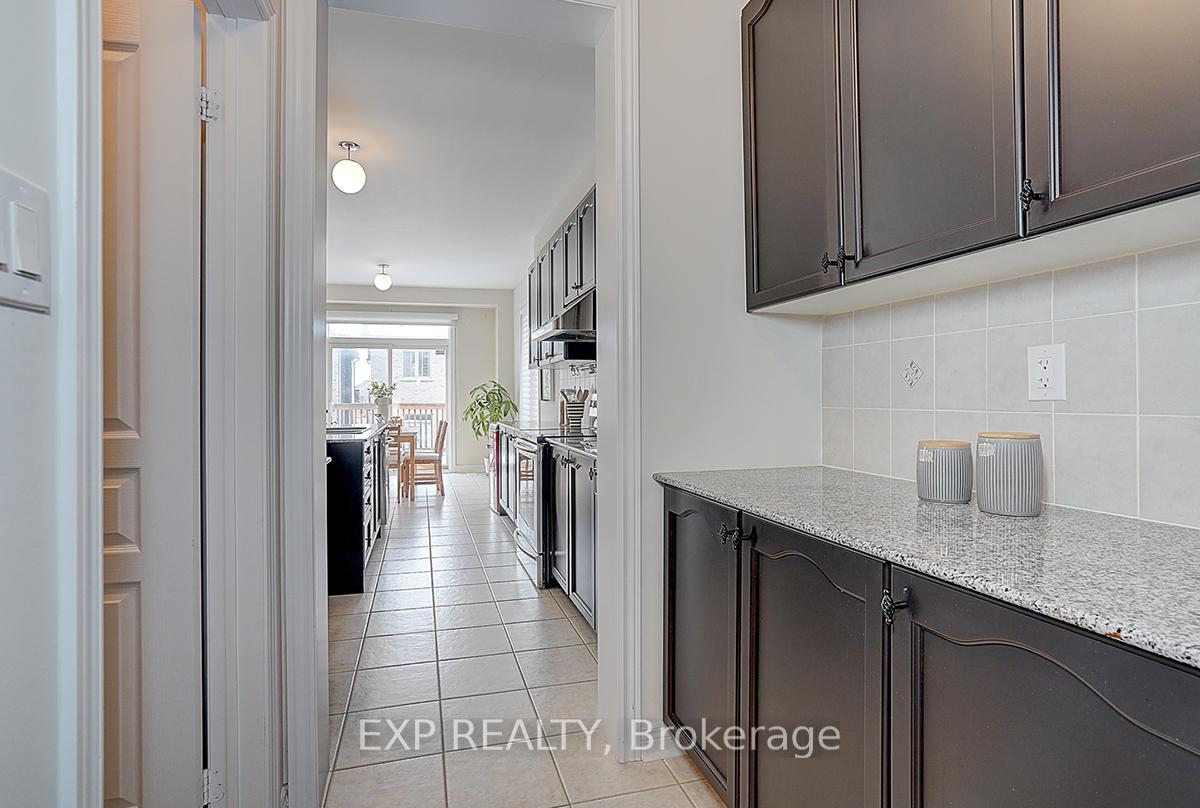 Photo 9 of 47 Foshan Avenue, Markham, Berczy — HOMEH
