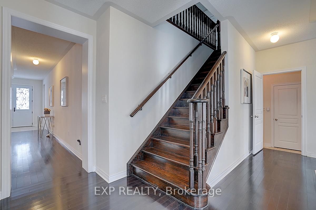 Photo 20 of 47 Foshan Avenue, Markham, Berczy — HOMEH