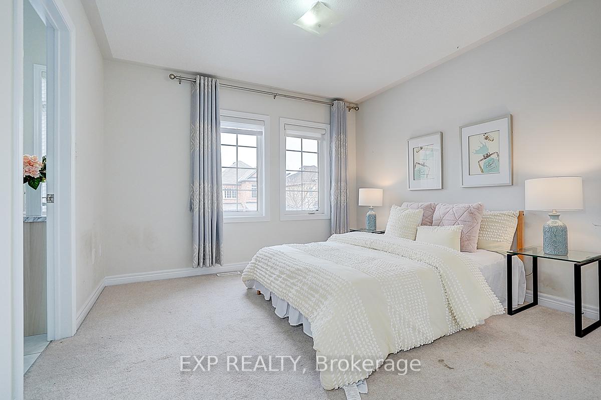 Photo 38 of 47 Foshan Avenue, Markham, Berczy — HOMEH