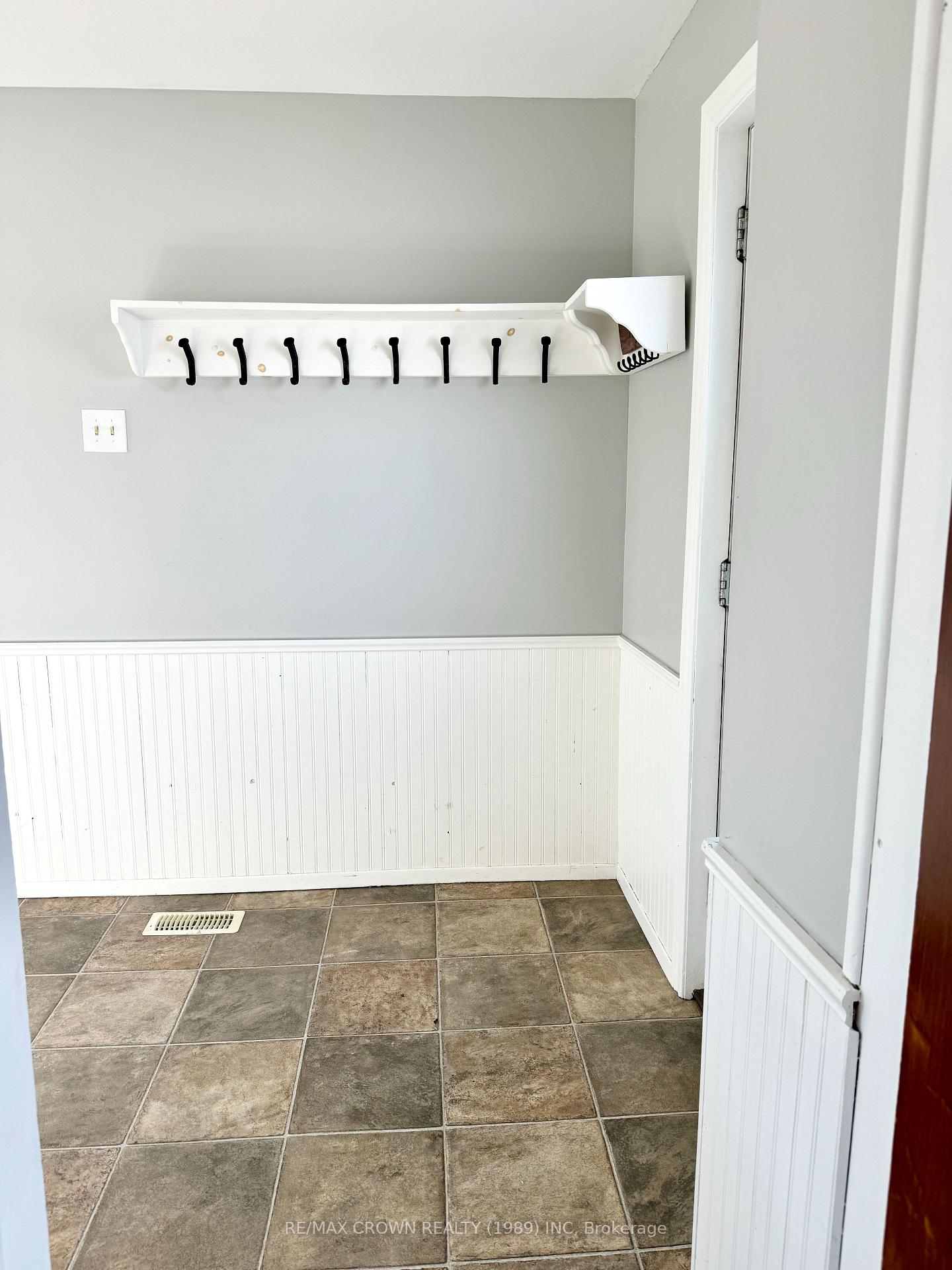 Photo 6 of 118 Brunelle Road N, Kapuskasing — HOMEH