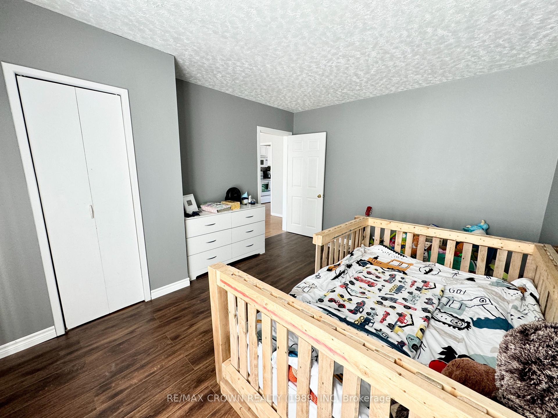 Photo 15 of 118 Brunelle Road N, Kapuskasing — HOMEH