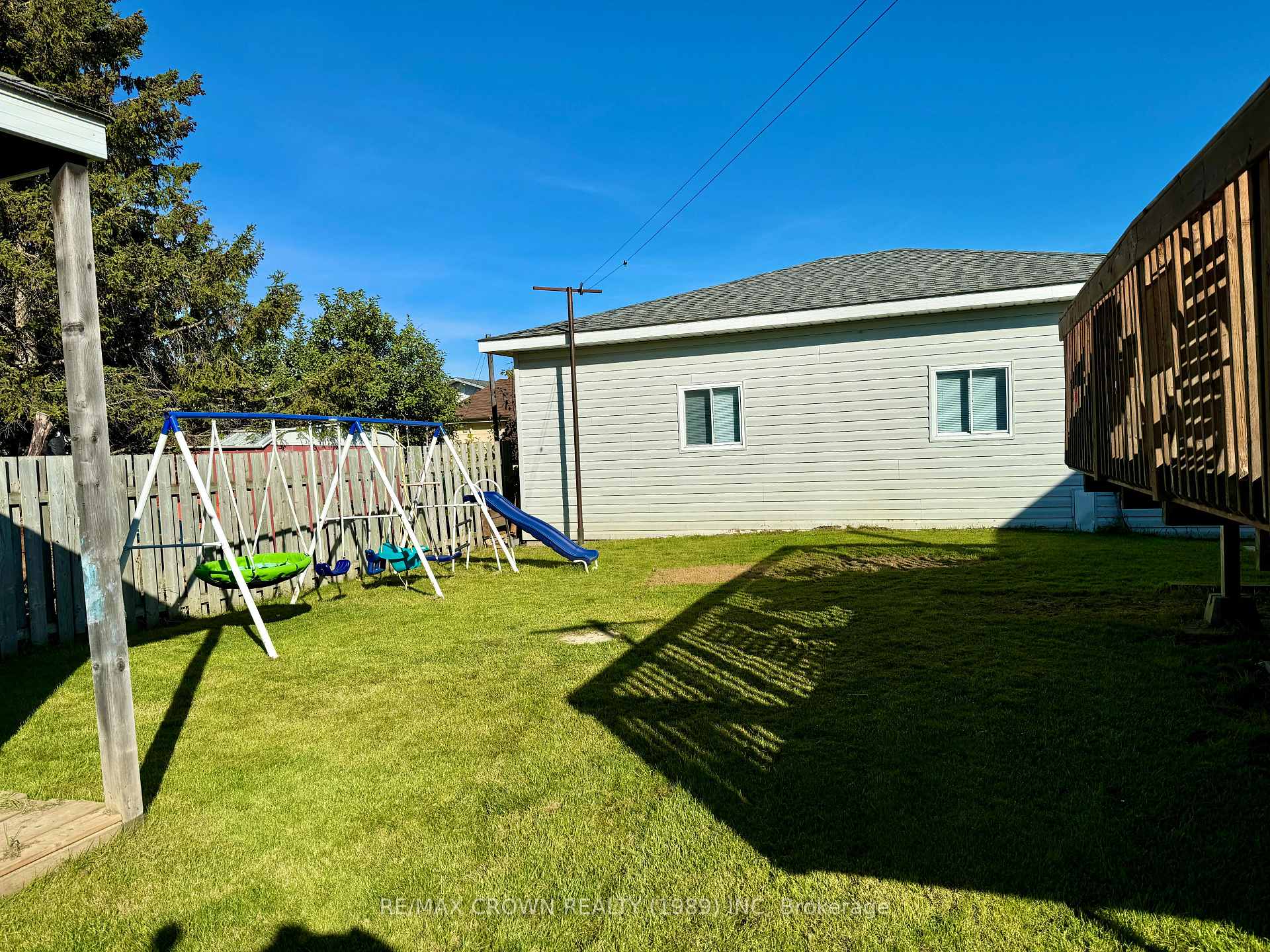 Photo 39 of 118 Brunelle Road N, Kapuskasing — HOMEH