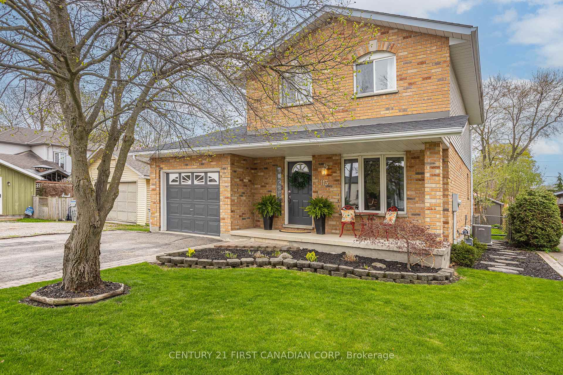 Photo 2 of 113 Main Street, Lucan Biddulph, Lucan — HOMEH