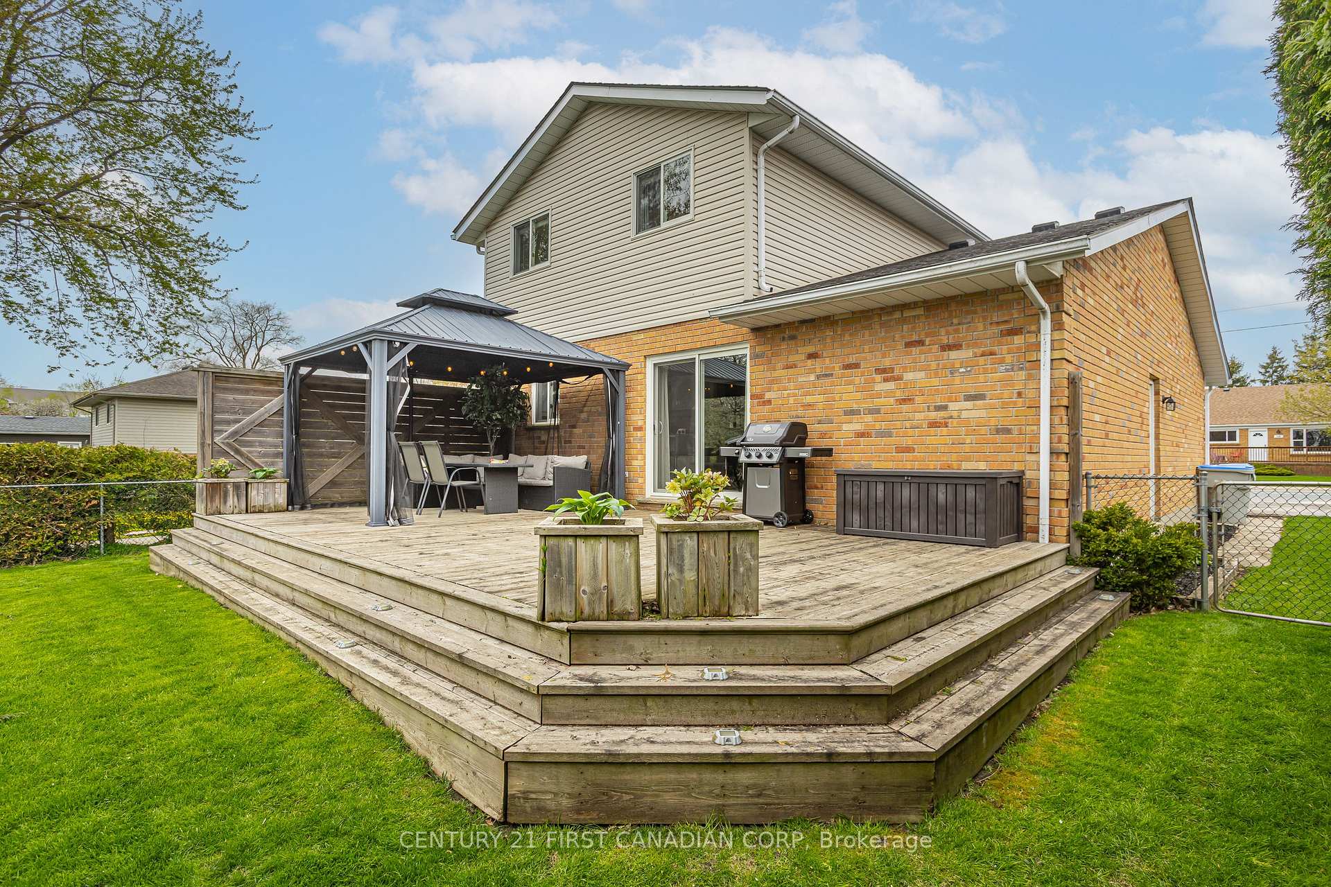 Photo 22 of 113 Main Street, Lucan Biddulph, Lucan — HOMEH