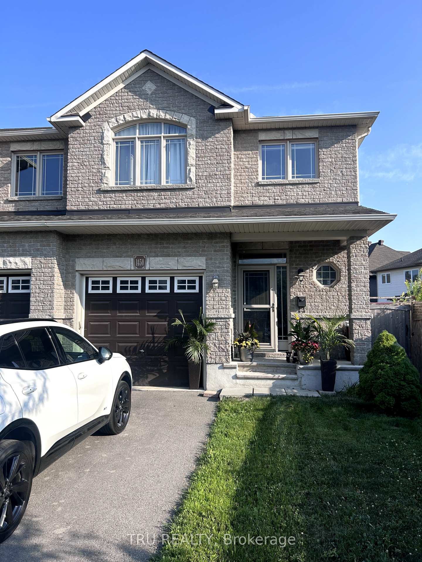 Photo 1 of 1450 Carronbridge Circle, Ottawa, Kanata - Emerald Meadows/Trailwest — HOMEH