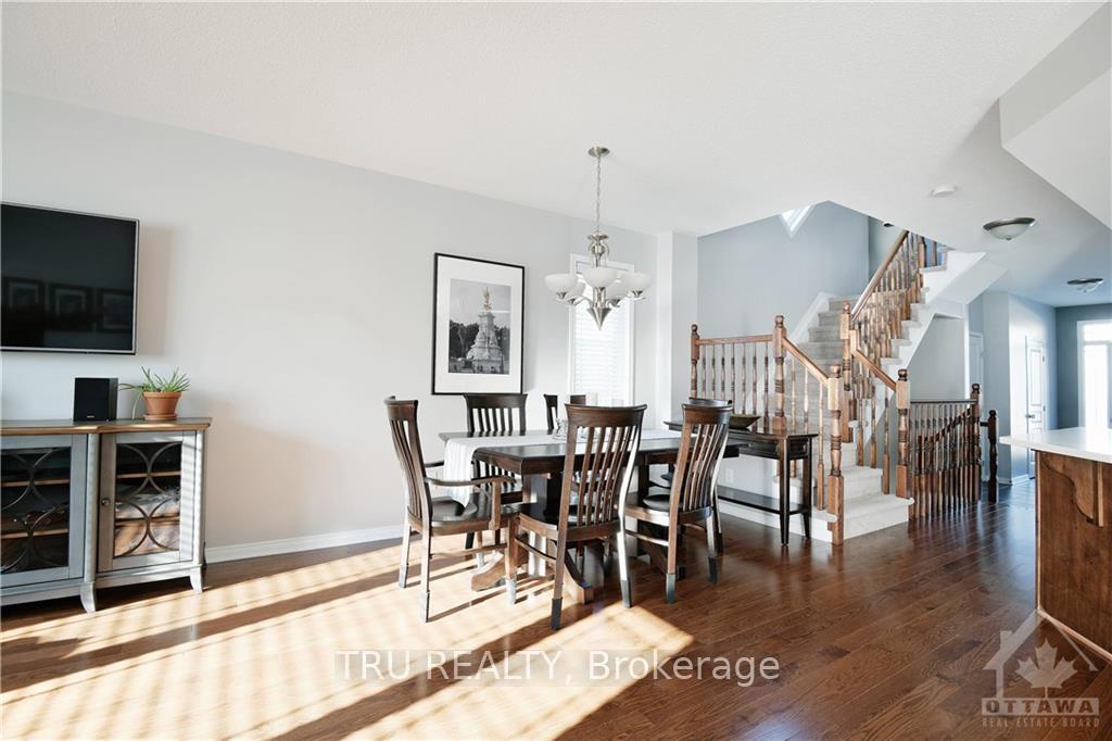 Photo 10 of 1450 Carronbridge Circle, Ottawa, Kanata - Emerald Meadows/Trailwest — HOMEH