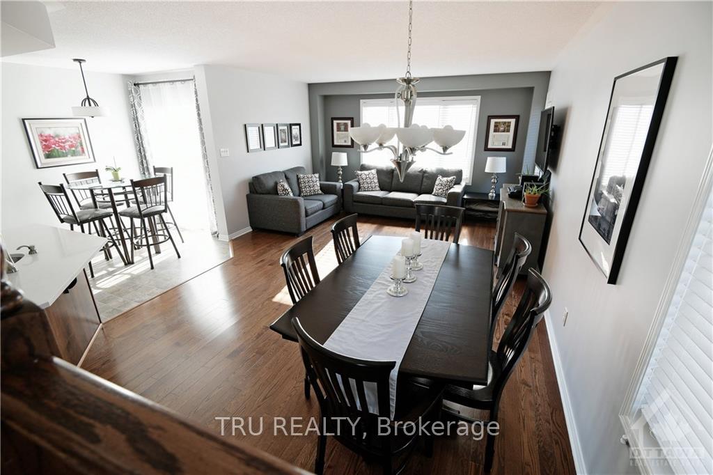 Photo 11 of 1450 Carronbridge Circle, Ottawa, Kanata - Emerald Meadows/Trailwest — HOMEH