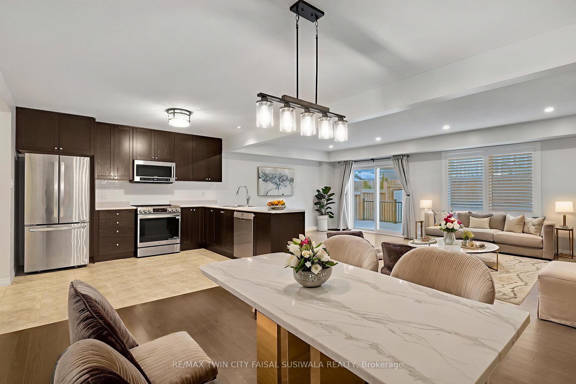 Photo 9 of 403 Moorlands Crescent, Kitchener — HOMEH