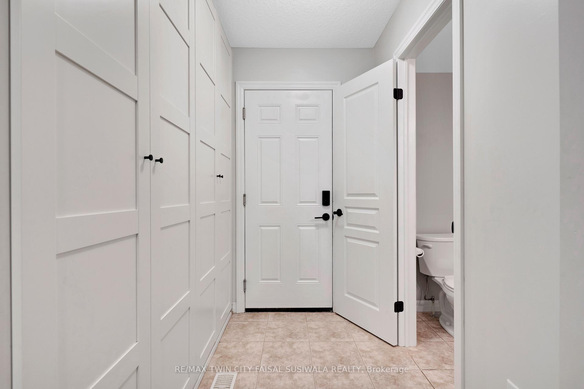 Photo 11 of 403 Moorlands Crescent, Kitchener — HOMEH