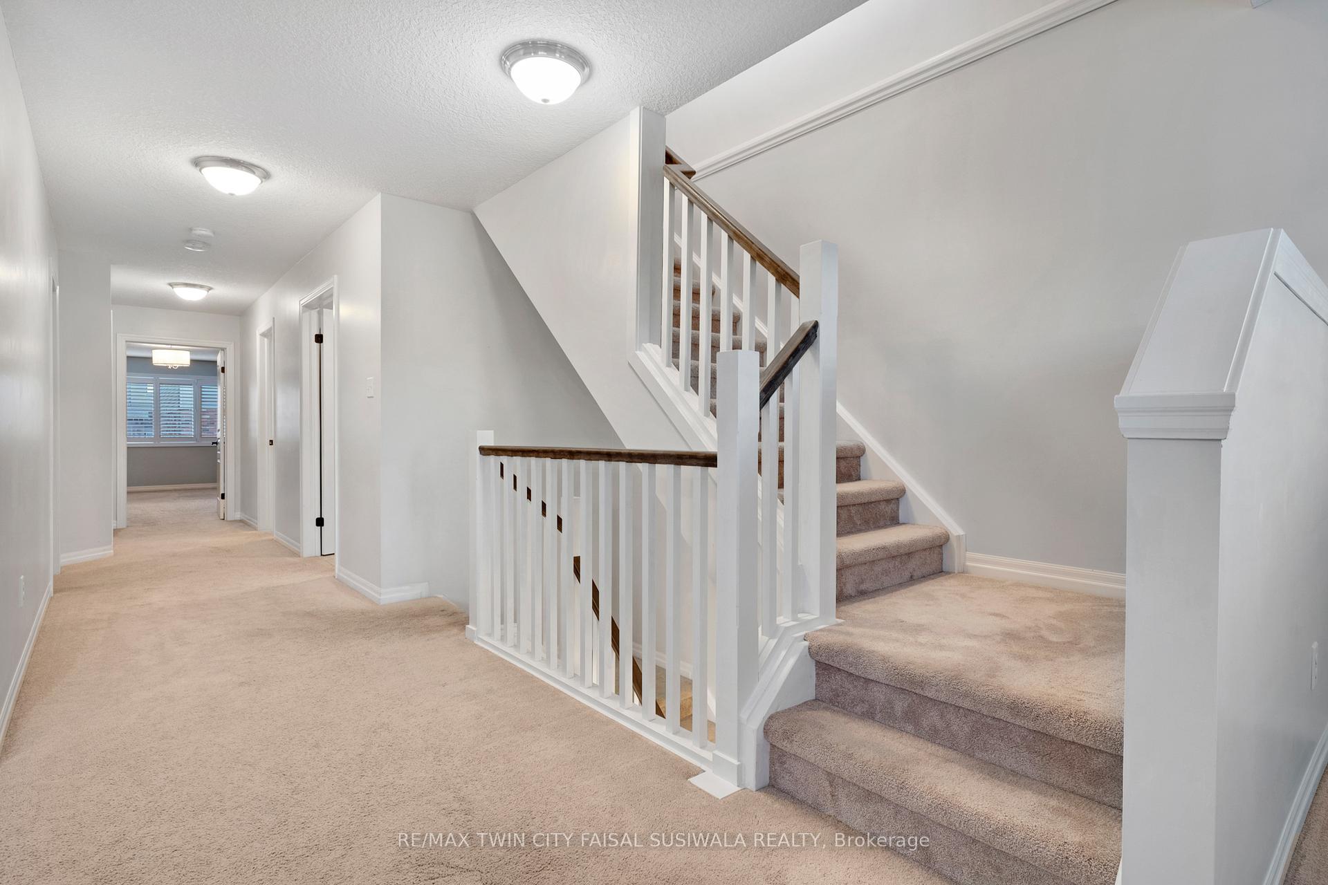 Photo 13 of 403 Moorlands Crescent, Kitchener — HOMEH