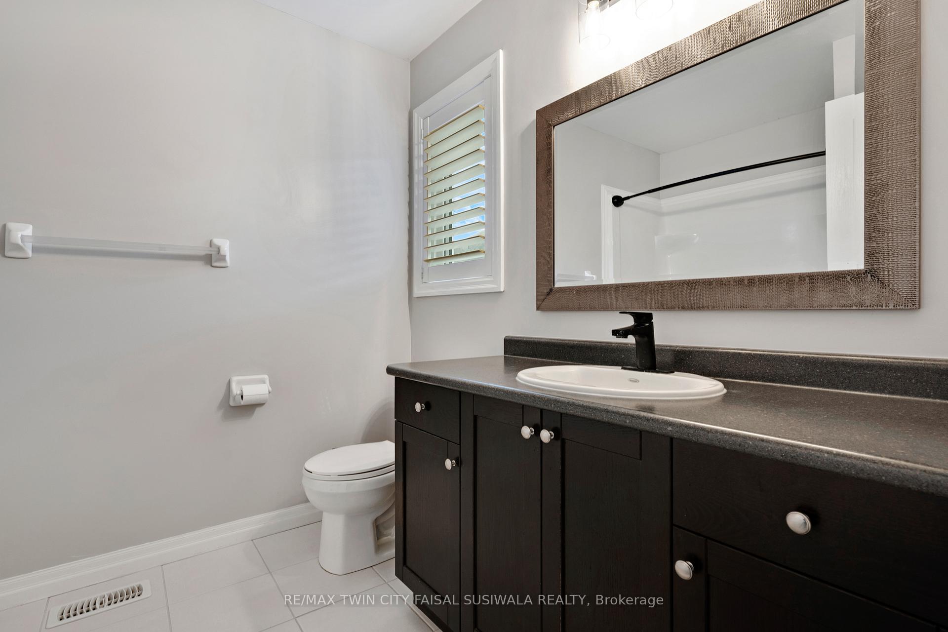 Photo 15 of 403 Moorlands Crescent, Kitchener — HOMEH