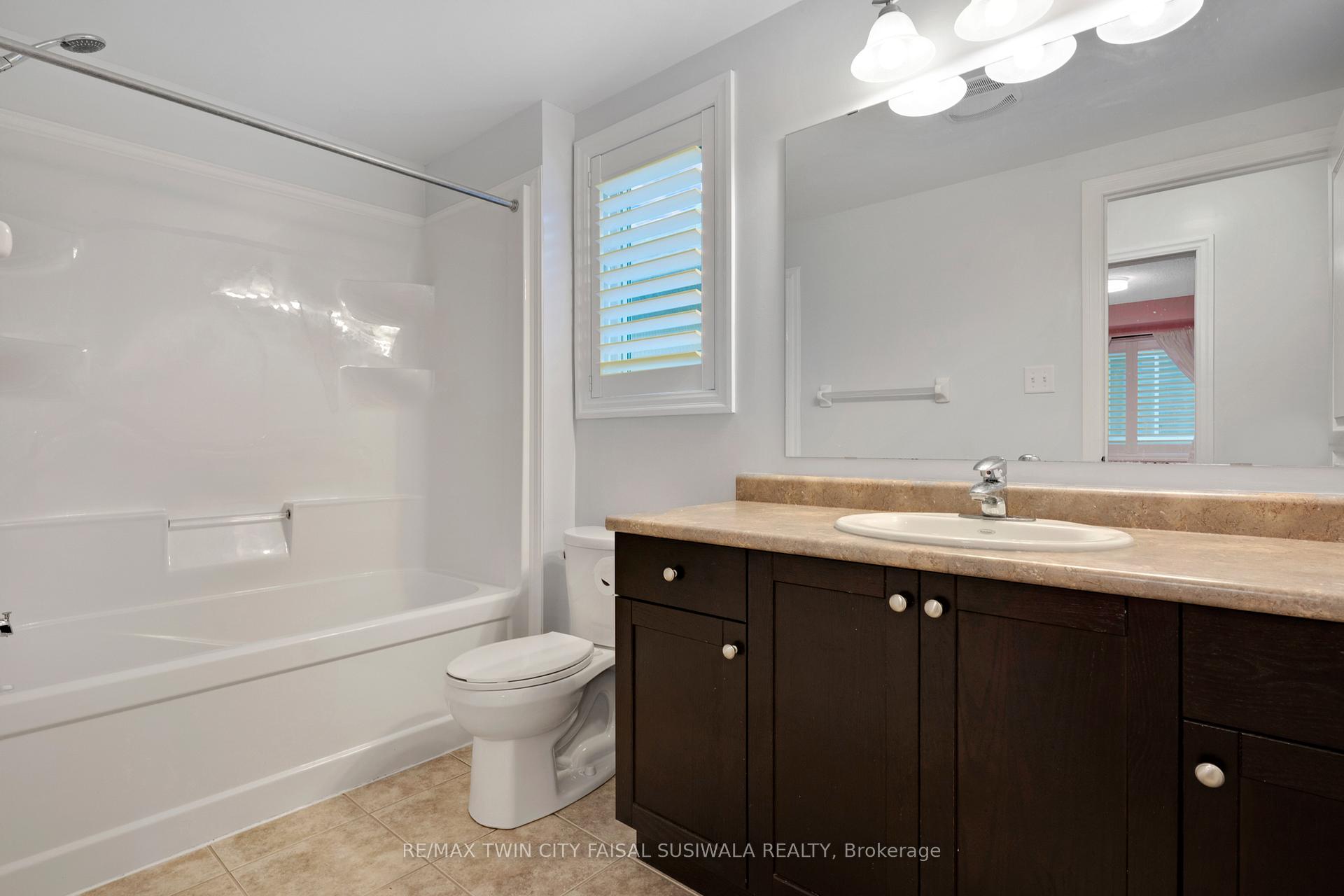 Photo 20 of 403 Moorlands Crescent, Kitchener — HOMEH