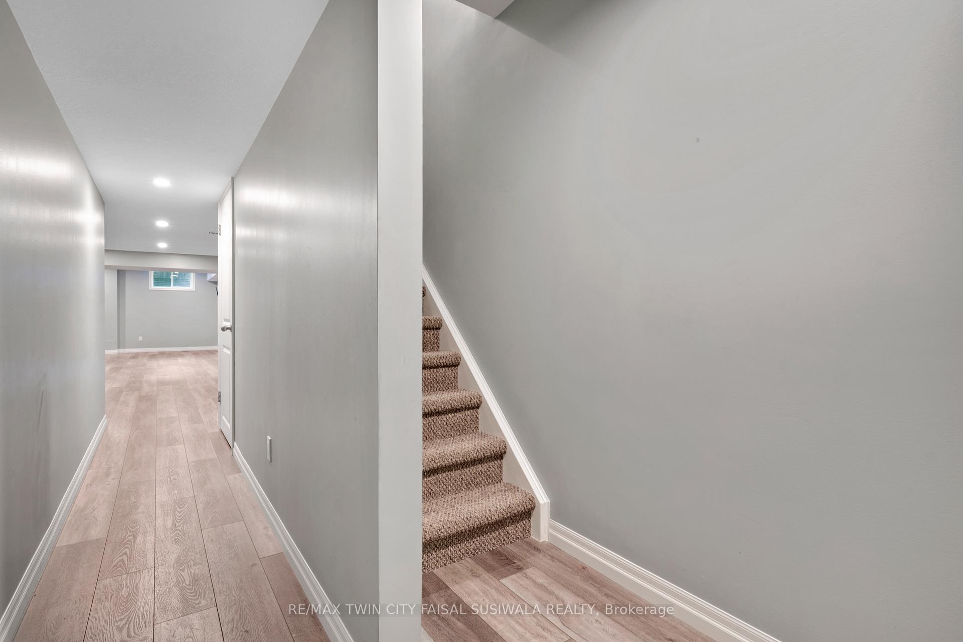 Photo 25 of 403 Moorlands Crescent, Kitchener — HOMEH