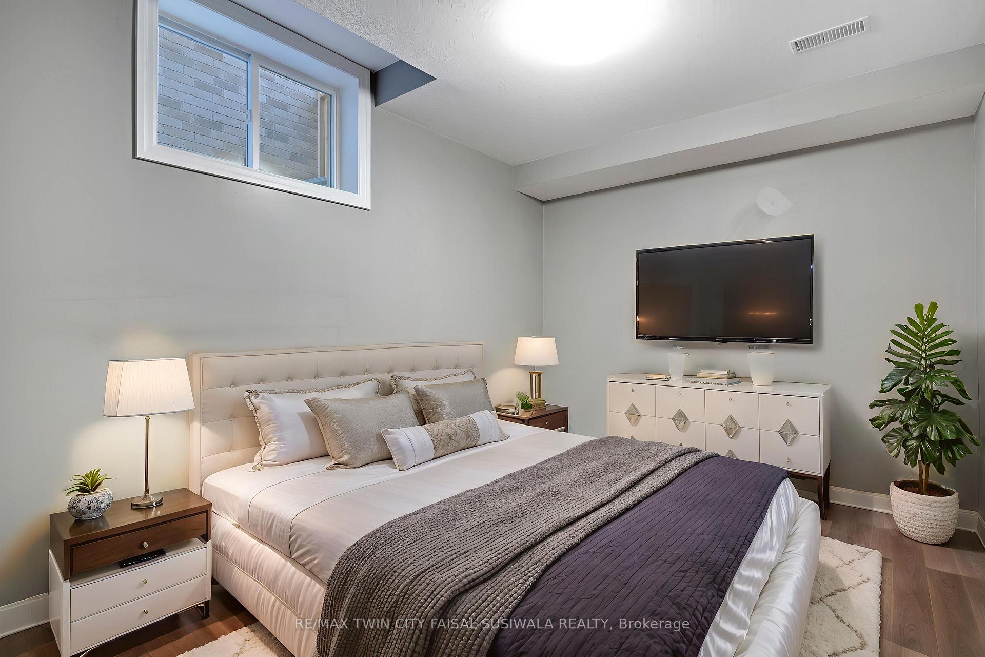 Photo 27 of 403 Moorlands Crescent, Kitchener — HOMEH
