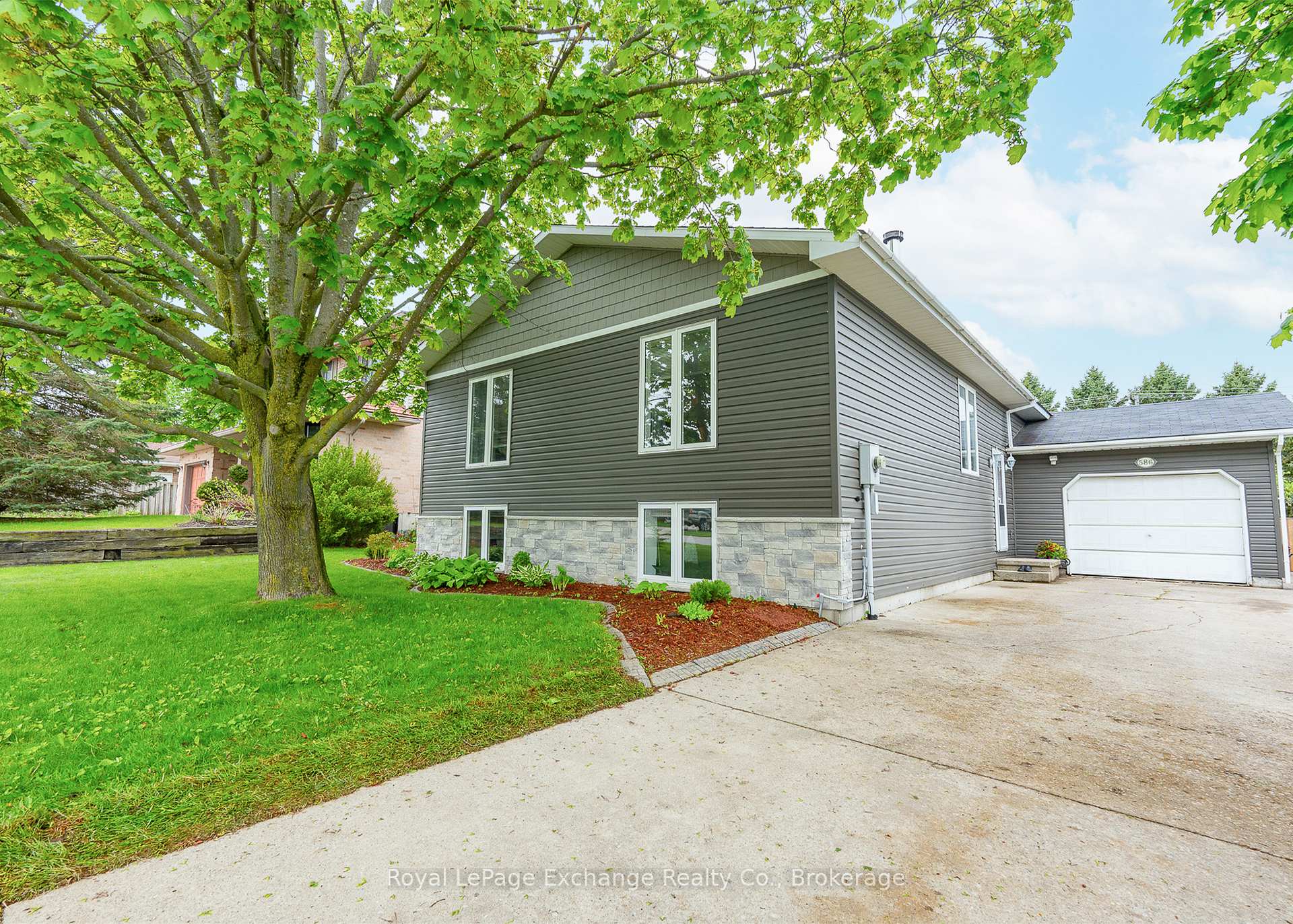 Photo 1 of 586 McGaw Drive, Kincardine — HOMEH