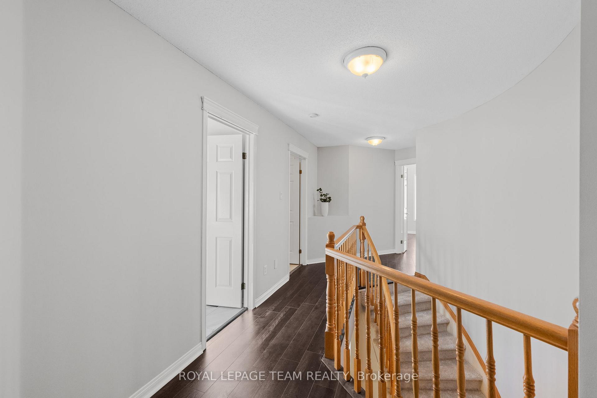 Photo 26 of 27 Evanshen Crescent, Ottawa, Kanata - Kanata Lakes/Heritage Hills — HOMEH