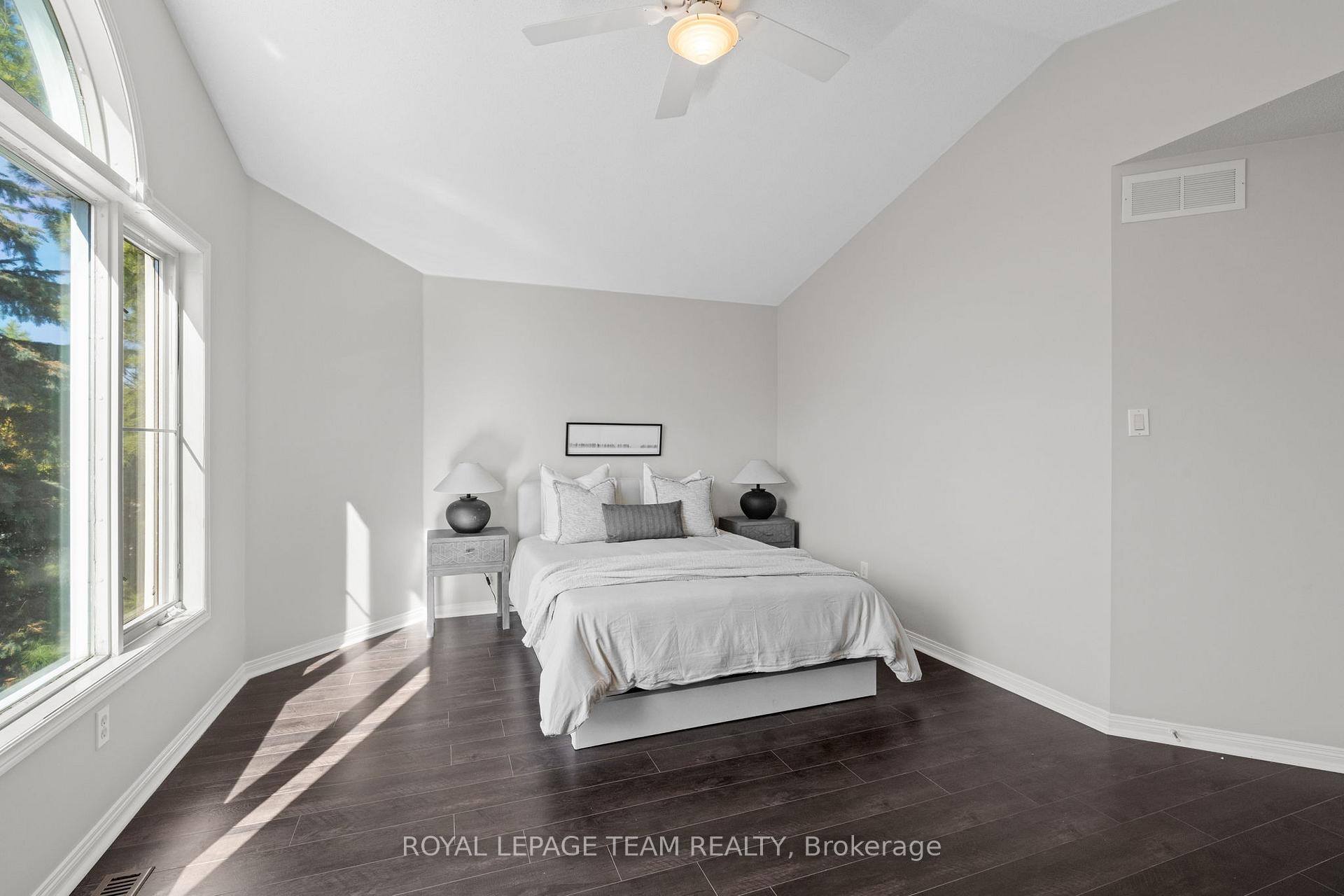 Photo 28 of 27 Evanshen Crescent, Ottawa, Kanata - Kanata Lakes/Heritage Hills — HOMEH
