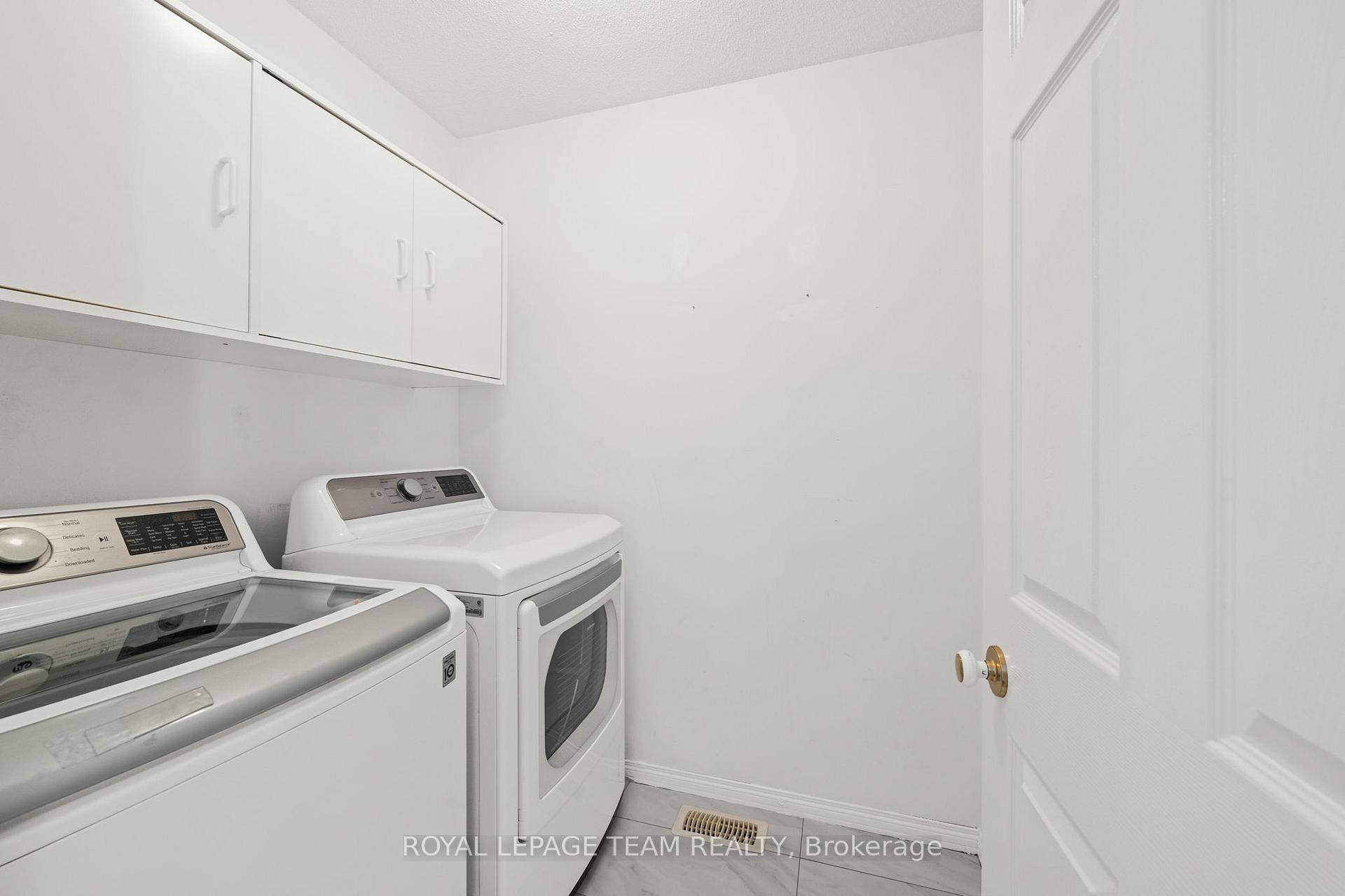 Photo 35 of 27 Evanshen Crescent, Ottawa, Kanata - Kanata Lakes/Heritage Hills — HOMEH