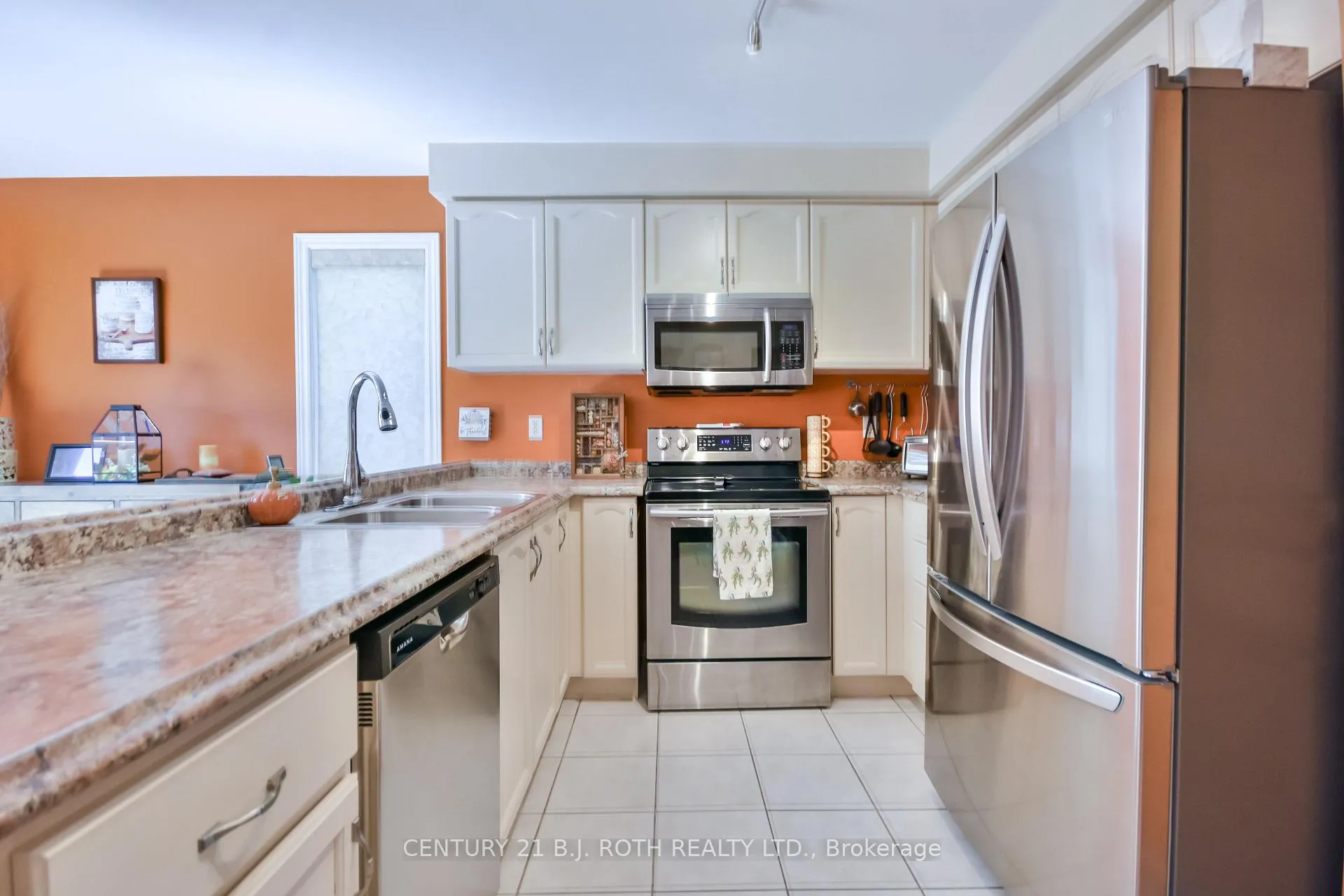 Photo 10 of 1957 Mill Street, Innisfil, Alcona — HOMEH