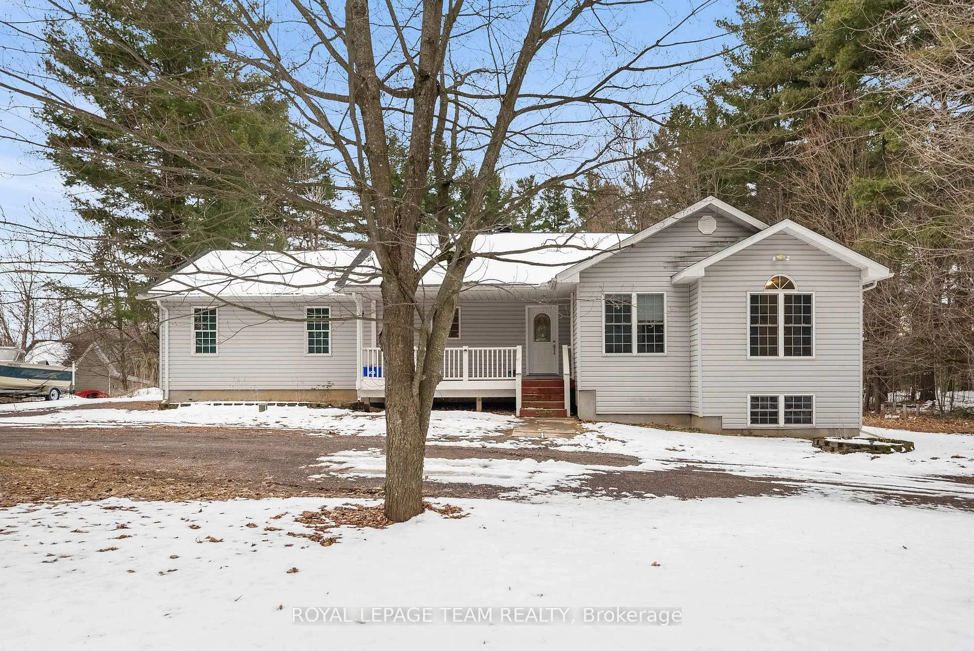 Photo 1 of 559 Mclachlan Road, McNab/Braeside, Mcnab/Braeside Twps — HOMEH