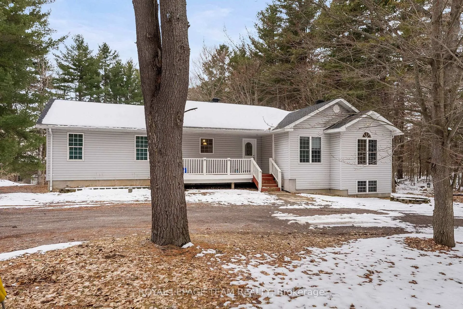 Photo 2 of 559 Mclachlan Road, McNab/Braeside, Mcnab/Braeside Twps — HOMEH