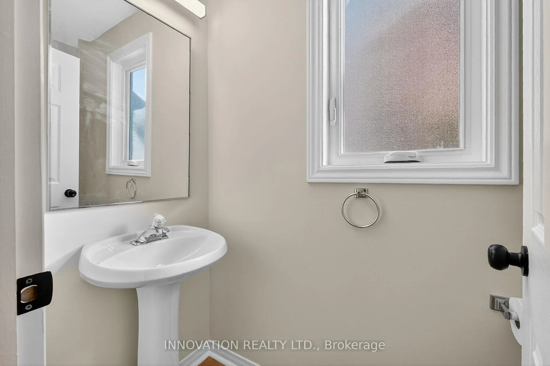 Photo 16 of 57 Flowertree Crescent, Ottawa, Kanata - Emerald Meadows/Trailwest — HOMEH