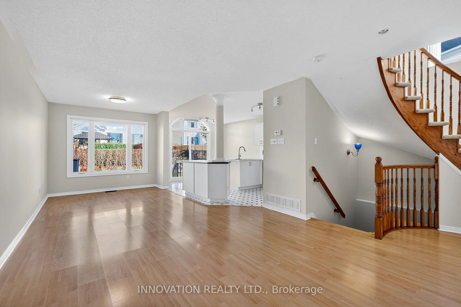 Photo 38 of 57 Flowertree Crescent, Ottawa, Kanata - Emerald Meadows/Trailwest — HOMEH