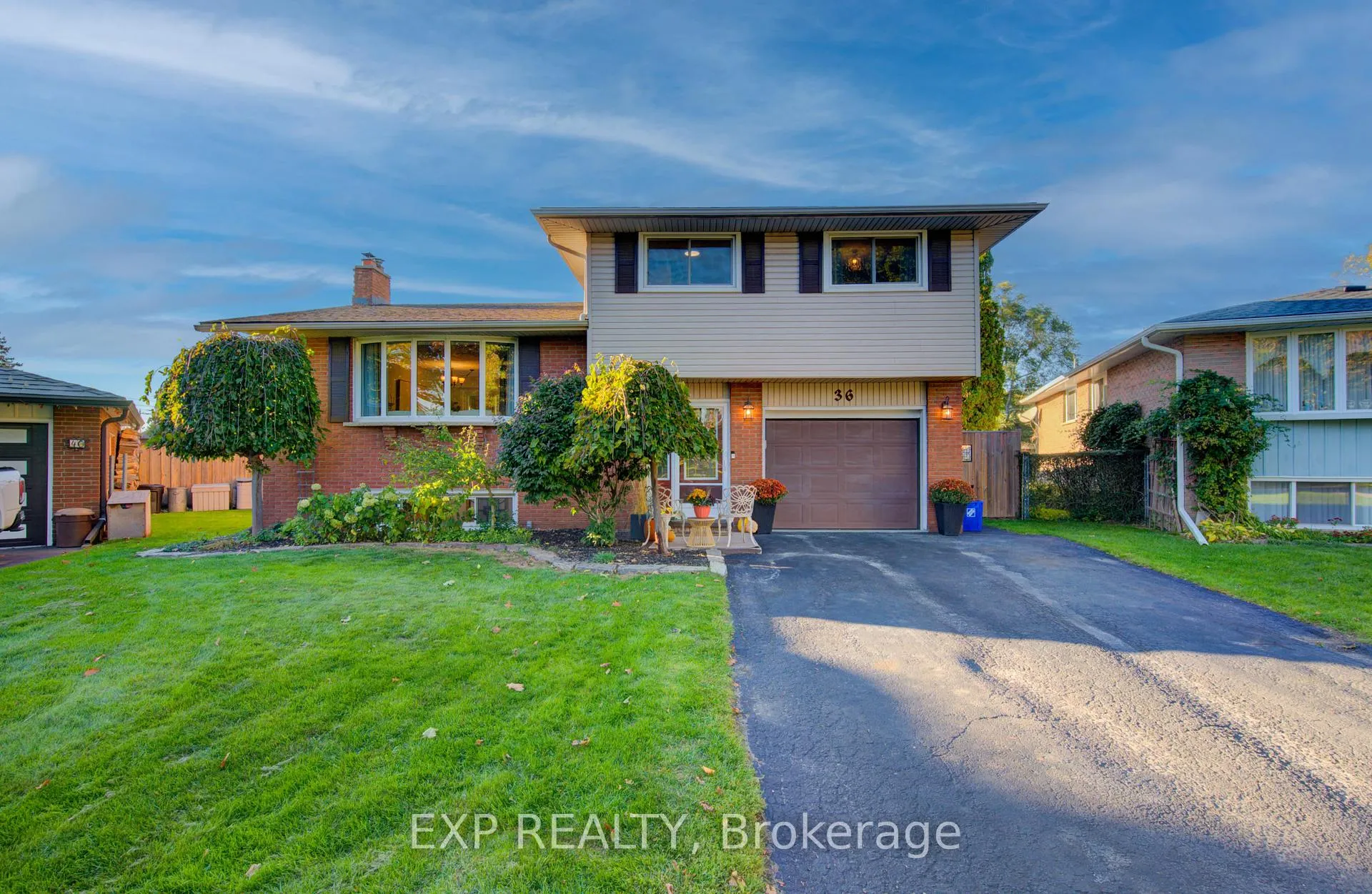 Photo 2 of 36 Blackfriars Place, Kitchener — HOMEH