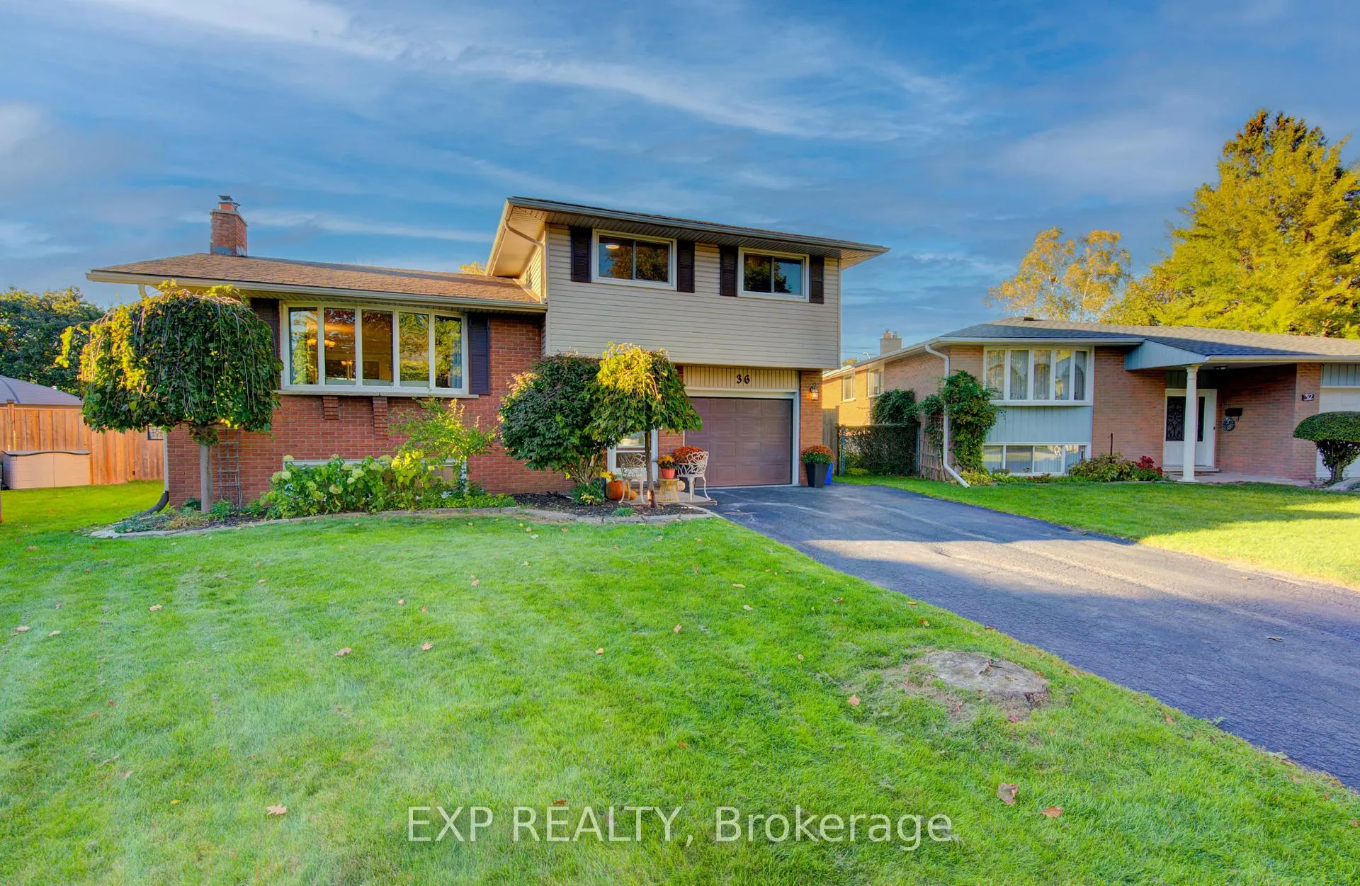 Photo 3 of 36 Blackfriars Place, Kitchener — HOMEH