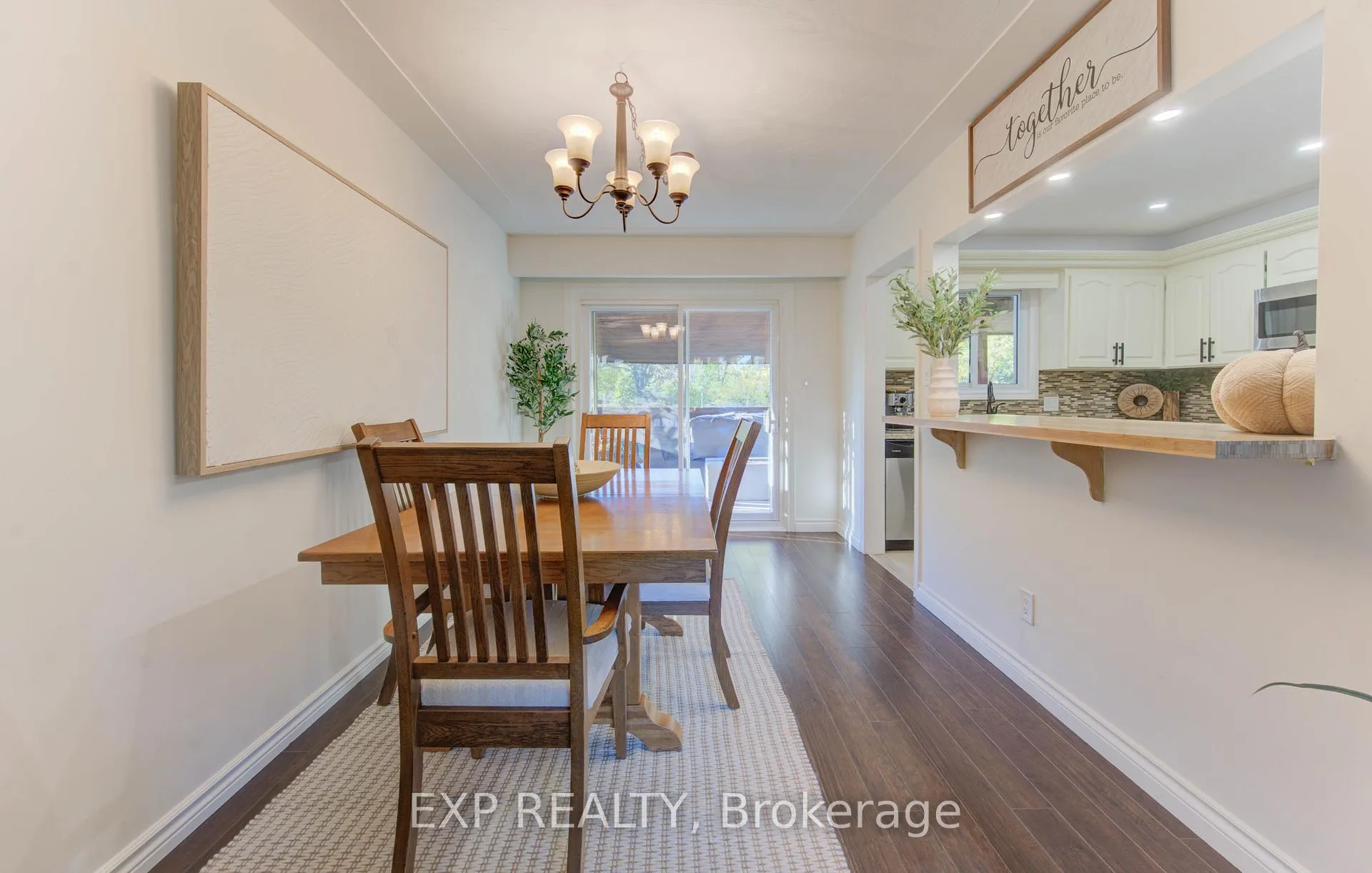 Photo 12 of 36 Blackfriars Place, Kitchener — HOMEH
