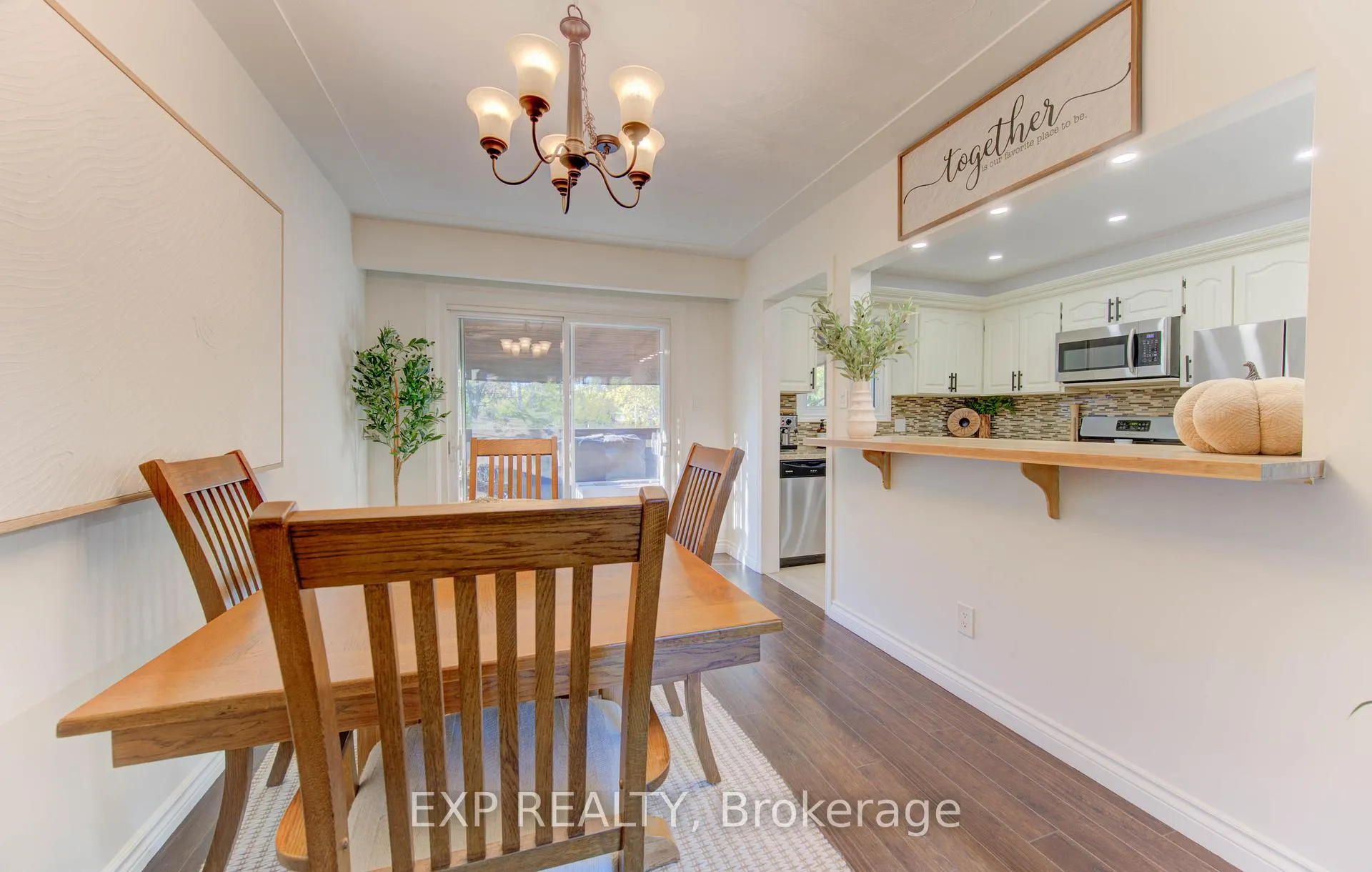 Photo 15 of 36 Blackfriars Place, Kitchener — HOMEH