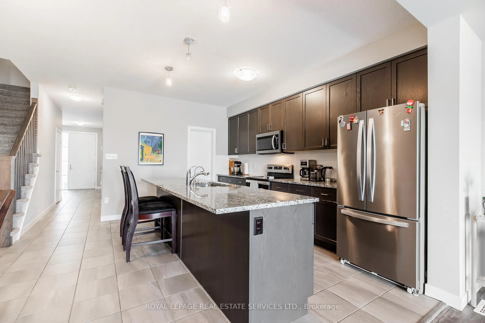 Photo 11 of 927 Robert Ferrie Drive, Kitchener — HOMEH