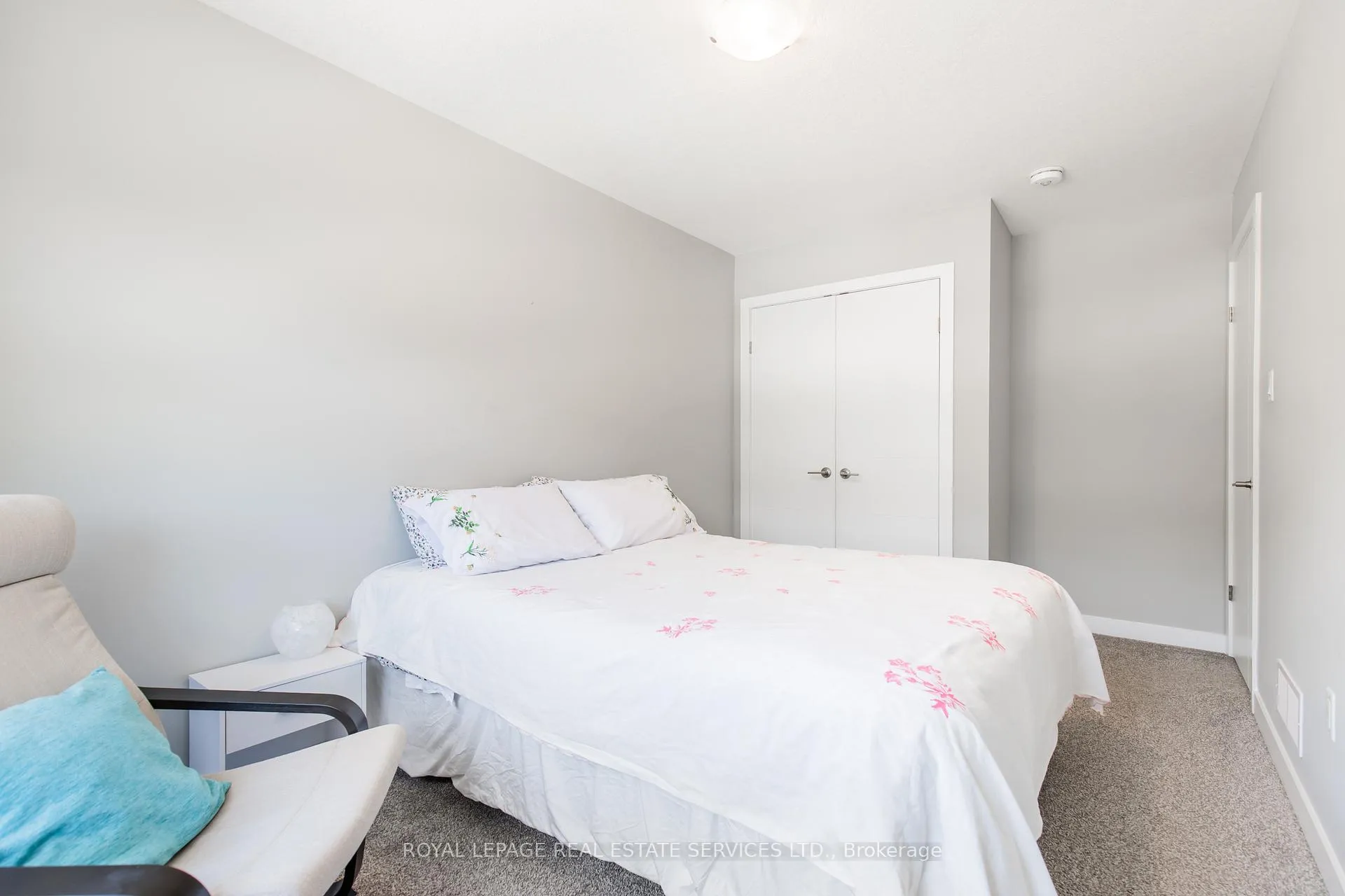 Photo 43 of 927 Robert Ferrie Drive, Kitchener — HOMEH