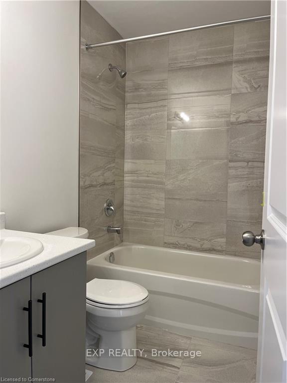 Photo 10 of 14 Dewberry Drive, Kitchener — HOMEH