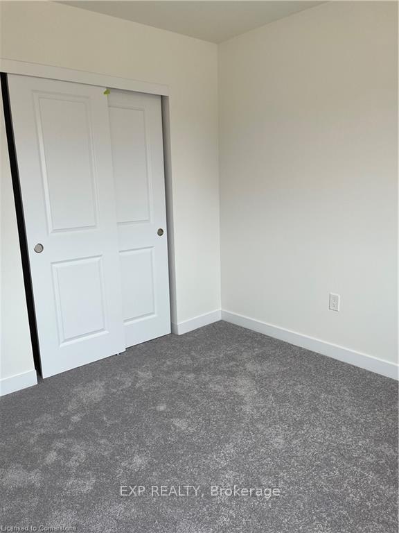Photo 11 of 14 Dewberry Drive, Kitchener — HOMEH