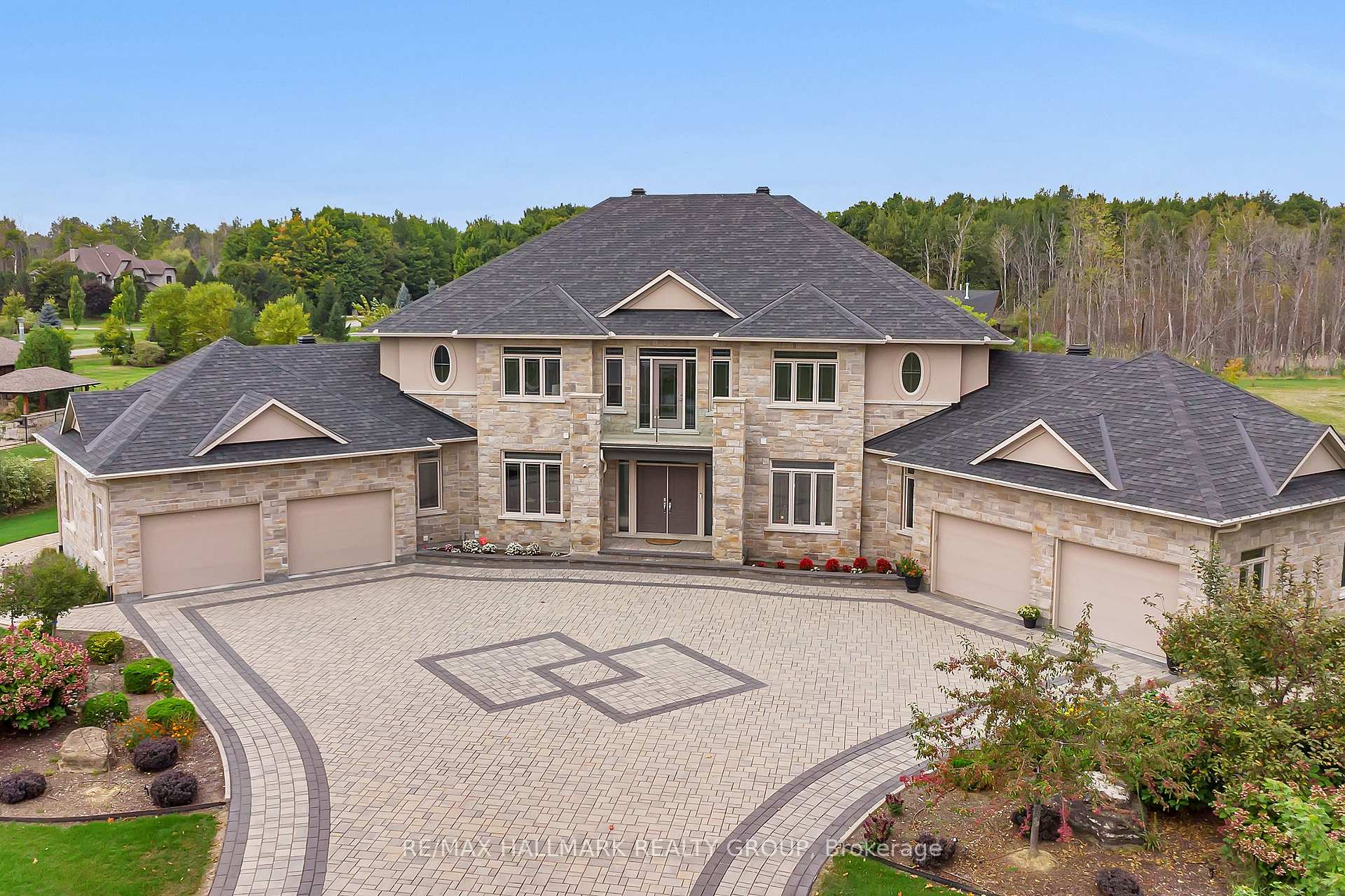 Front of 5813 Red Castle Ridge