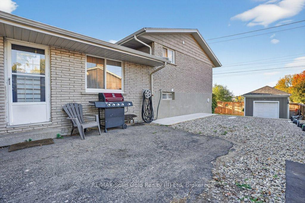Photo 26 of 34 Dunsmere Court, Kitchener — HOMEH