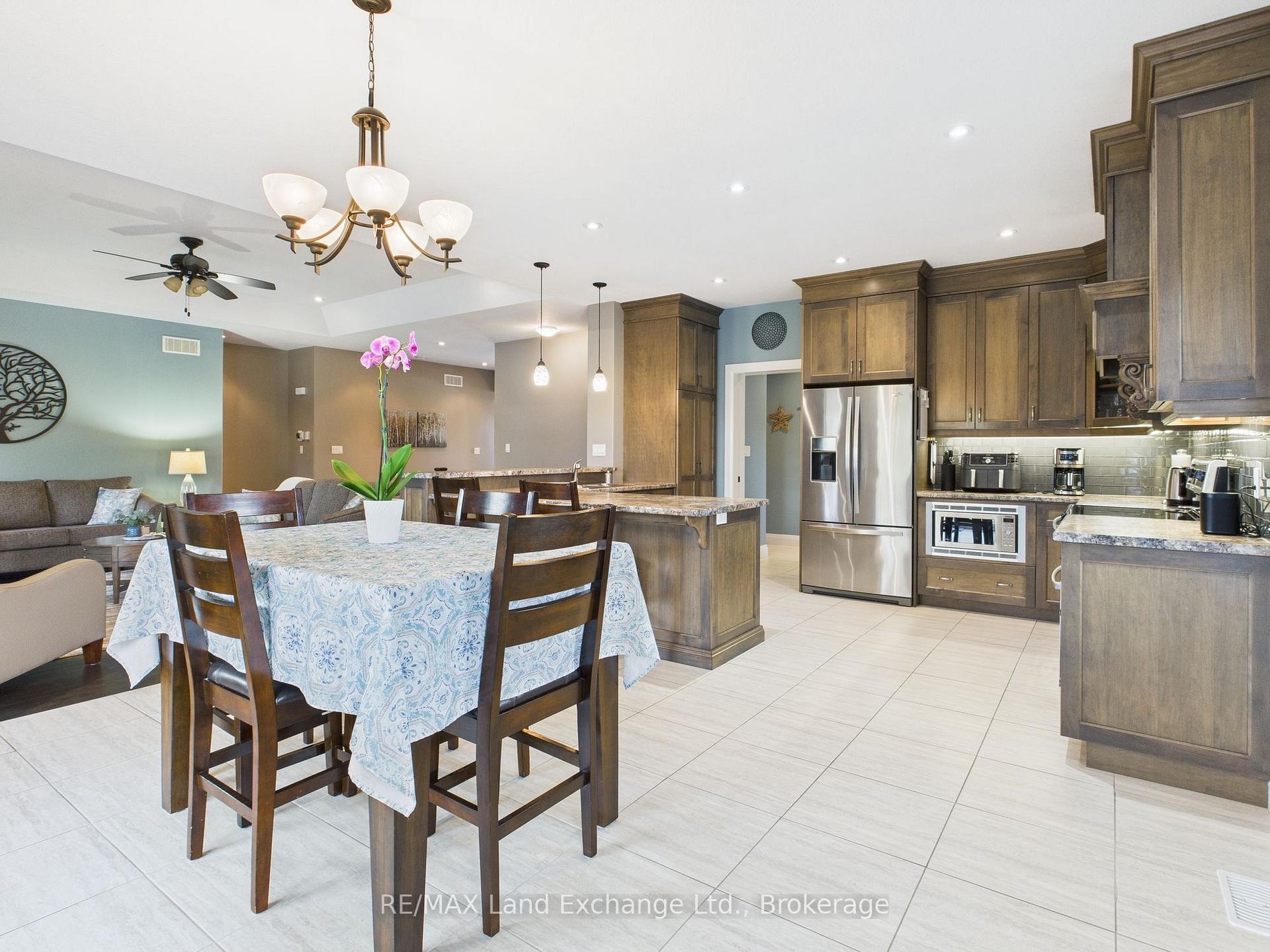 Photo 17 of 441 McCullough Crescent, Kincardine — HOMEH
