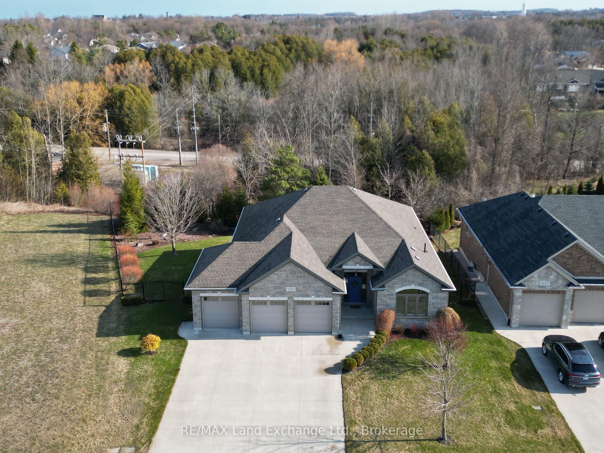 Photo 39 of 441 McCullough Crescent, Kincardine — HOMEH